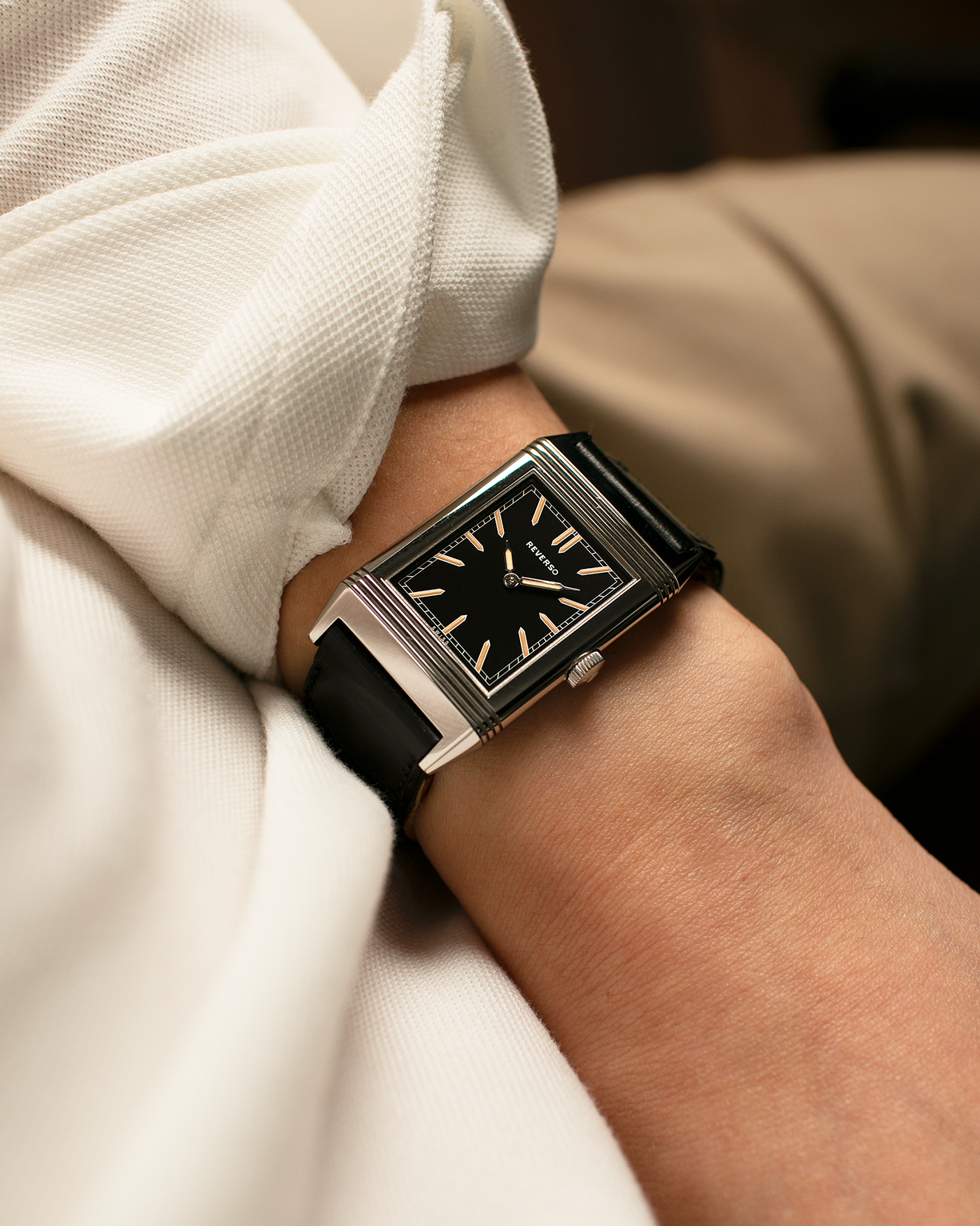 Brand: Jaeger LeCoultre
Year: 2011
Model: Q278857I, Grande Reverso Tribute to 1931 ‘US Edition’
Reference Number: 277.8.62
Material: Stainless Steel
Movement: Jaeger LeCoultre Cal. 822, Manual-Winding
Case Dimensions:  46.8mm (Including Lugs) x 27.4mm x 7.3mm
Lug Width: 20mm
Strap: Jaeger LeCoultre Casa Fagliano Black Shell Cordovan ‘2011’ Leather Strap with Signed Stainless Steel Tang Buckle