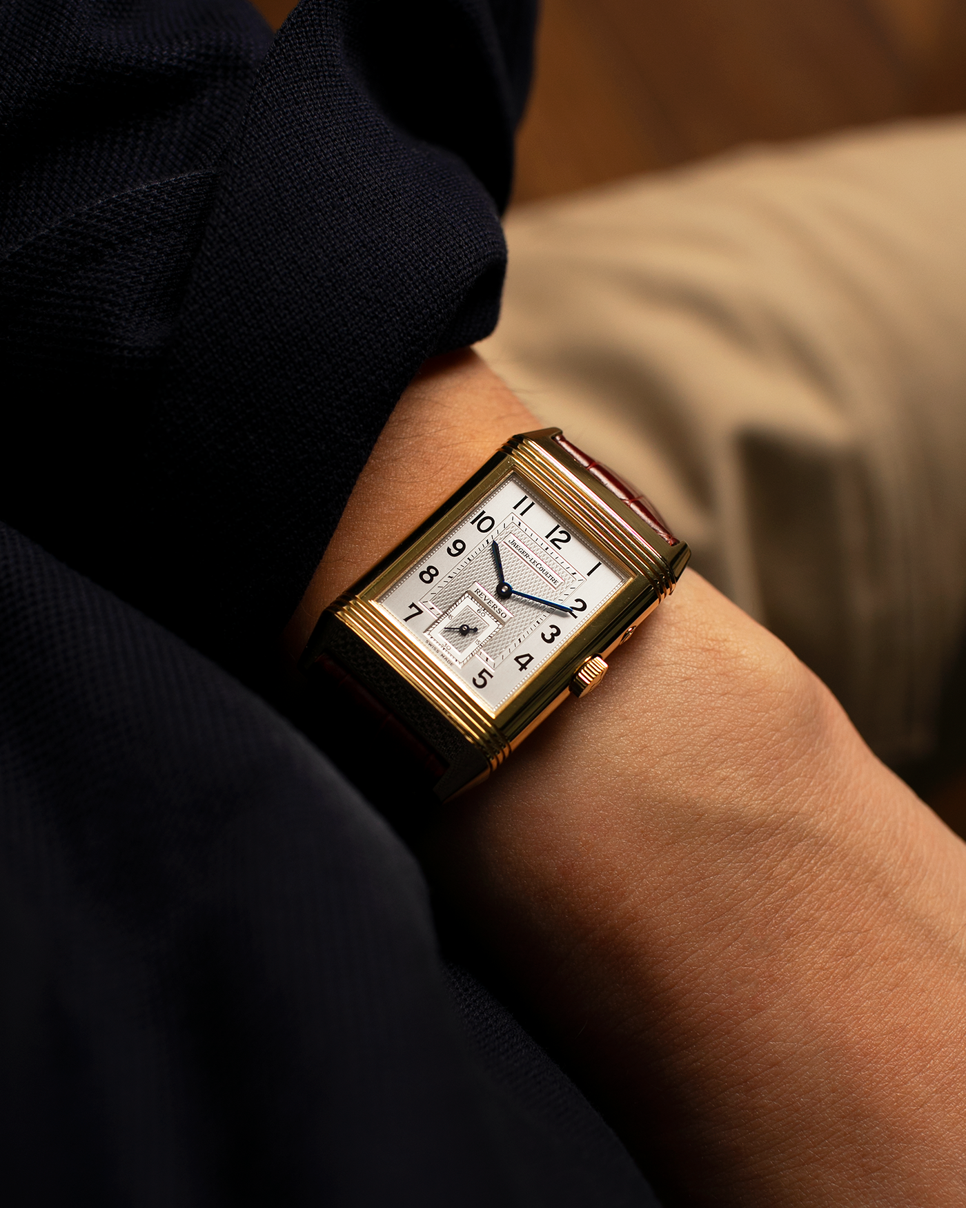 Brand: Jaeger LeCoultre
Year: 1999
Model: Reverso Duoface Japan Edition Red, Limited Edition of 39 Pieces
Reference Number: 270.1.54
Material: 18-carat Yellow Gold
Movement: Jaeger LeCoultre Cal. 854, Manual-Wind
Case Dimensions: 42mm (Including Lugs) x 26mm
Lug Width: 19mm
Strap: Jaeger LeCoultre Burgundy Red Alligator Leather Strap with Signed 18-carat Yellow Gold Tang Buckle