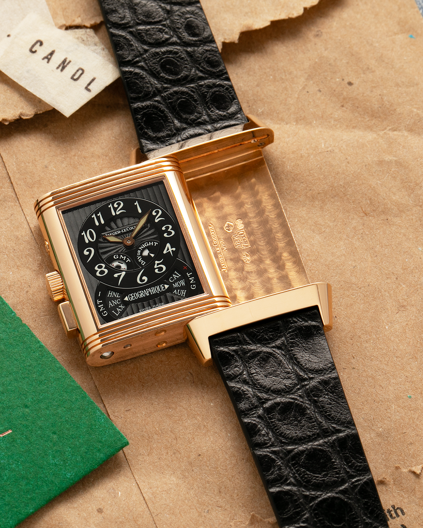 Brand: Jaeger LeCoultre
Year: 1998
Model: Reverso Géographique World Time Duoface, Limited to 500 pieces
Reference: 270.2.58
Material: 18k Rose Gold
Movement: Jaeger LeCoultre Cal. 858, Manual-Winding
Case Dimensions: 42mm (Including Lugs) x 26mm x 10mm
Lug Width: 19mm
Strap: Black Handdn Round-Scale Alligator Leather Strap with Jaeger-LeCoultre 18k Rose Gold Deployant Clasp