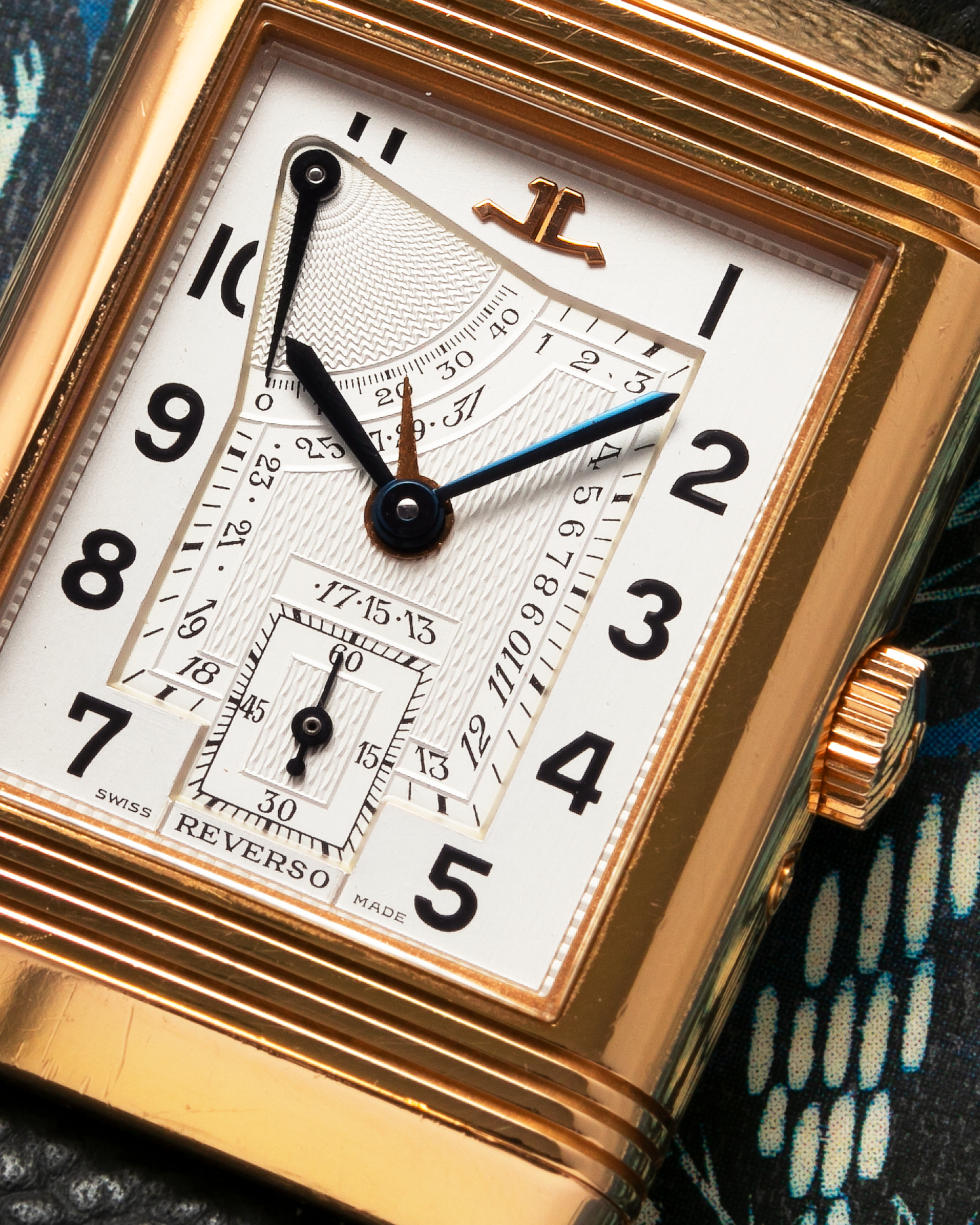 Brand: Jaeger LeCoultre Year: 1991 Model: Reverso Soixantième 60th Anniversary Ref. 270.2.64, Limited to 500 Pieces Reference: 270.2.64 Material: 18-carat Rose Gold Movement: JLC Cal. 824, Manual-Wind Case Diameter: 42mm x 26mm x 9.5mm Lug Width: 19mm Strap: Molequin Grey Textured Calf with Signed 18-carat Pink Gold Deployant Clasp