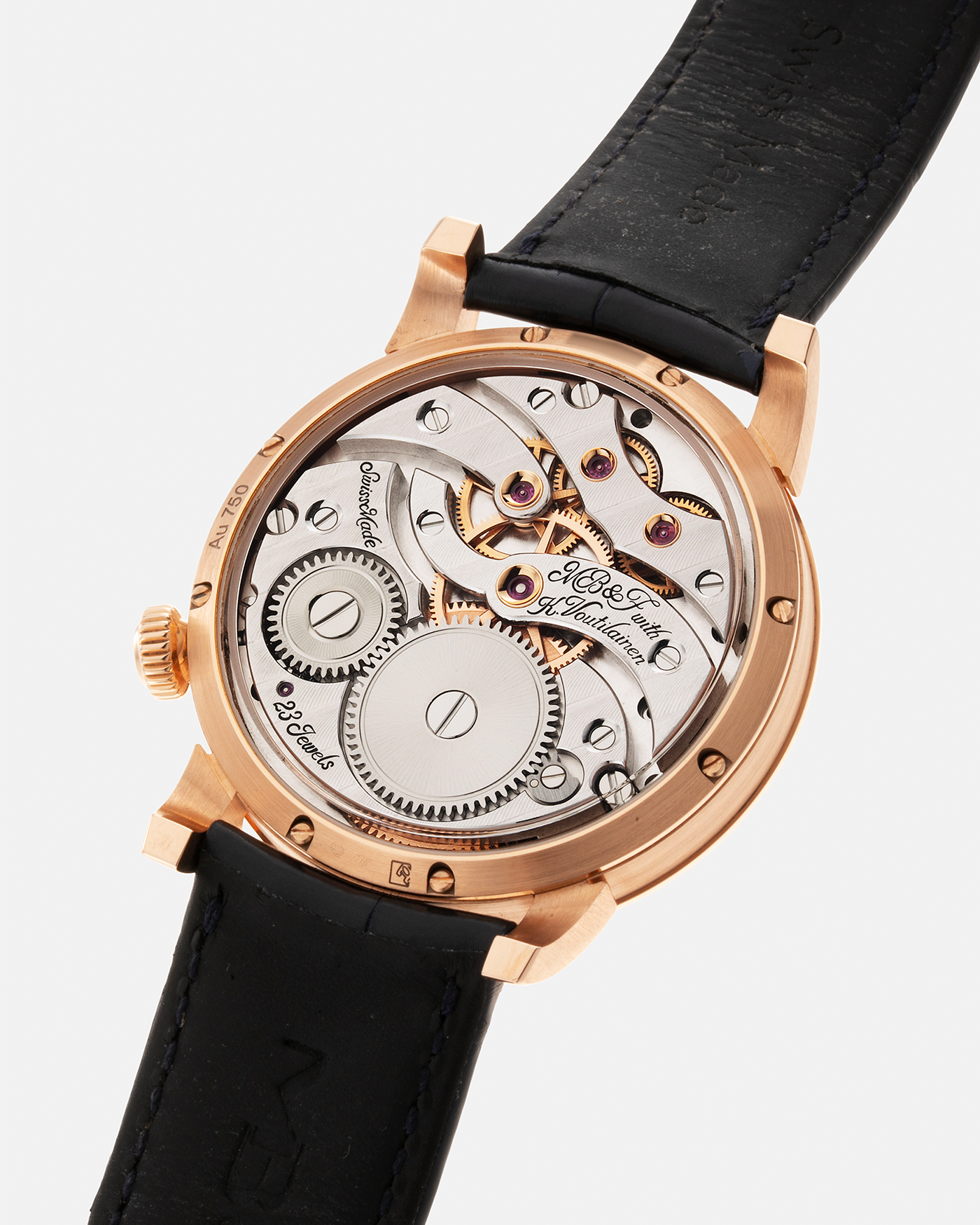 Brand: MB&F Year: 2022 Model: Legacy Machine 101 ‘Red Gold’ Reference: 51.RL.W Material: 18-carat Red Gold Movement: In-House 3-Dimensional MB&F Caliber in Collaboration with Kari Voutilainen, Manual-Winding Case Dimensions: 40mm x 16mm Lug Width: 21mm Strap: MB&F Dark Navy Alligator Strap and Signed Palladium Deployant Clasp
