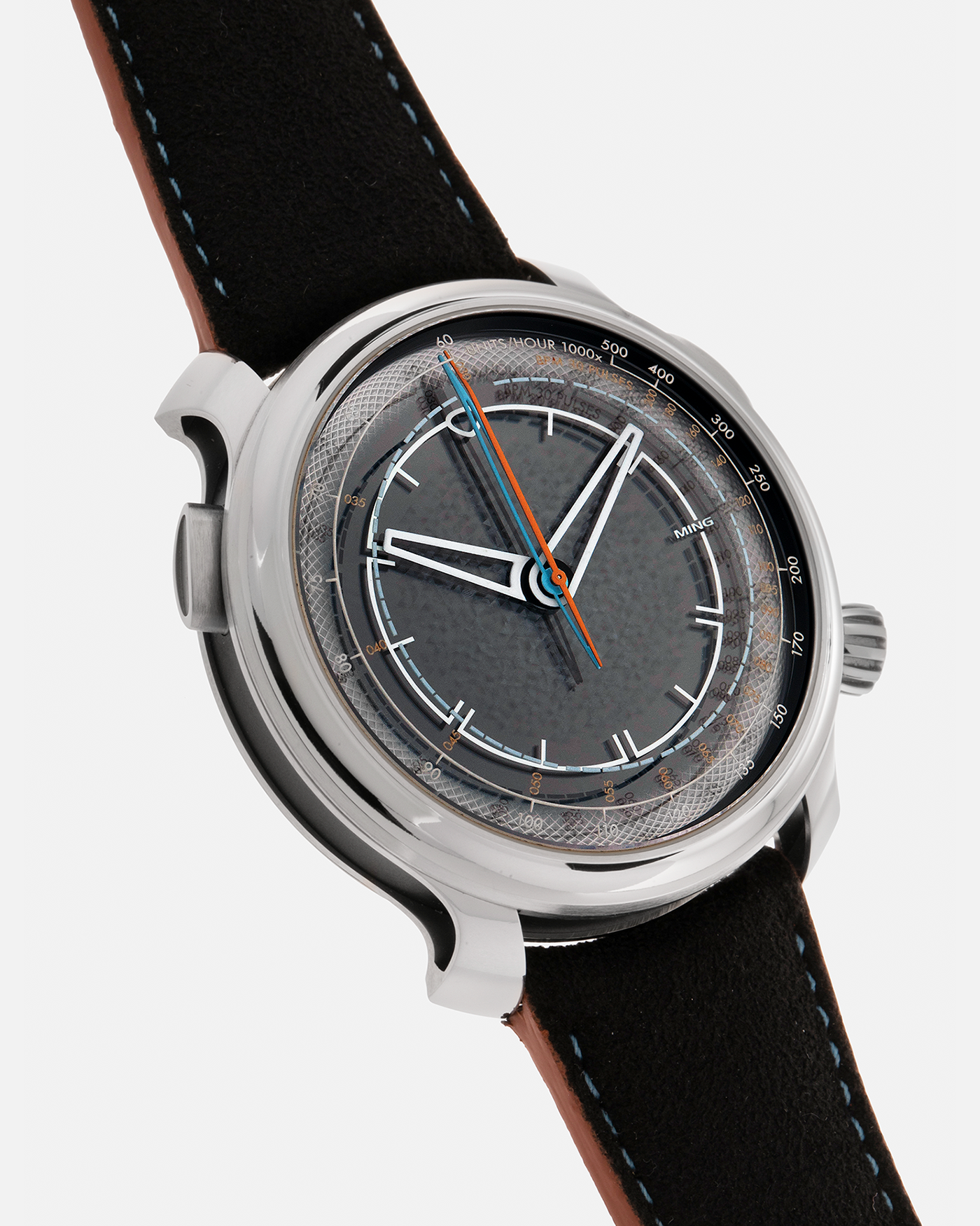 Brand: MING
Year: 2022
Model: 20.01 Series II ‘Special Projects Cave’, Limited to 50 pieces
Material: Grade 5 Titanium Case, DLC-Coated Case Band, Grade 2 Titanium Dial Base
Movement: Agenhor for MING Agengraphe Cal. 6361.M1, Manual-Winding
Case Dimensions: 41.5mm x 14.2mm (Lug-to-Lug 46mm)
Lug Width: 22mm
Strap: Jean Rousseau Black Suede Leather Strap with Orange Underlining for MING with Signed Grade 5 Titanium Keeperless Flying Blade Buckle
