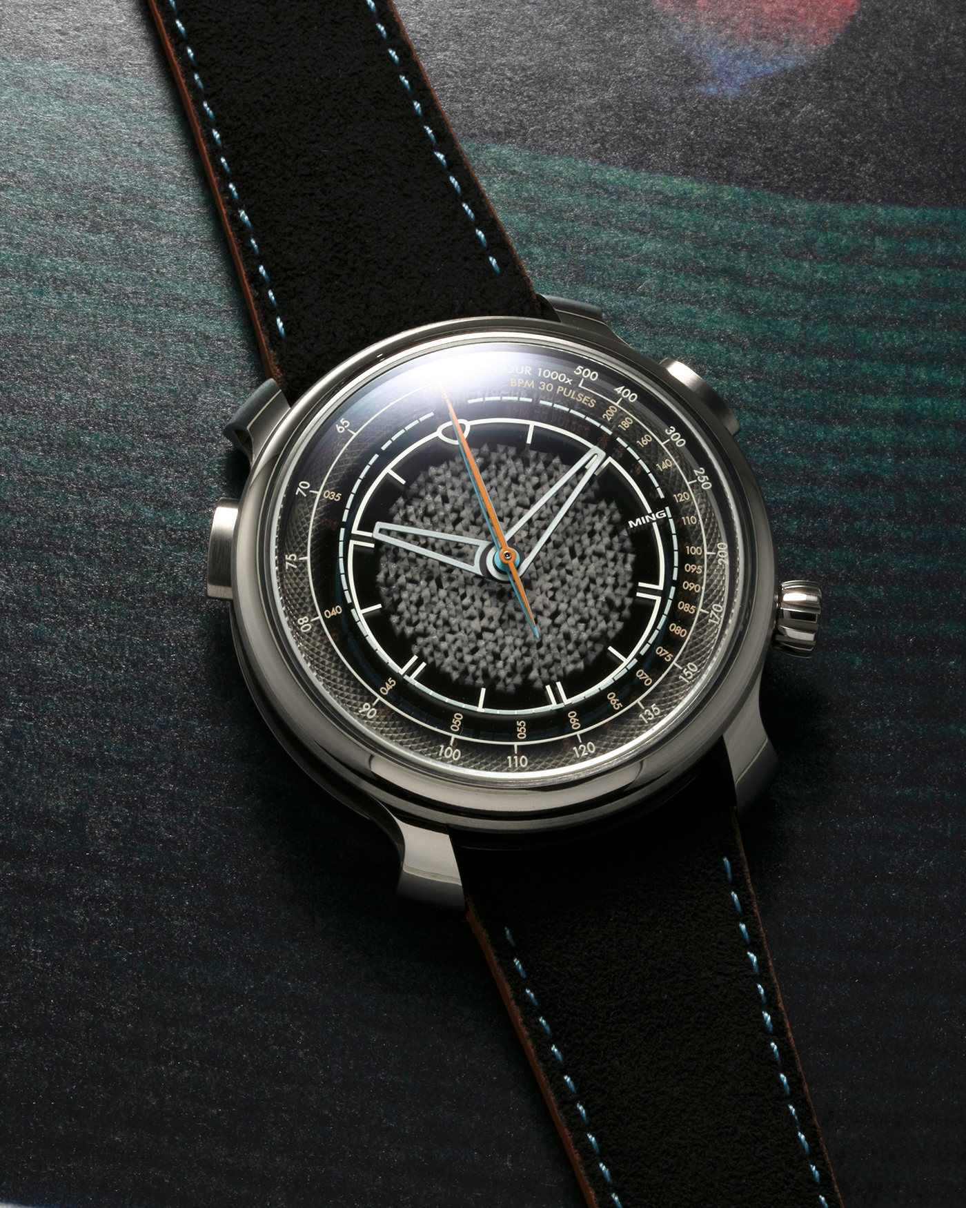 Brand: MING Year: 2023 Model: 20.01 Series II ‘Special Projects Cave’, Limited to 50 pieces Material: Grade 5 Titanium Case, DLC-Coated Case Band, Grade 2 Titanium Dial Base Movement: Agenhor for MING Agengraphe Cal. 6361.M1, Manual-Winding Case Dimensions: 41.5mm x 14.2mm Lug Width: 22mm Strap: Jean Rousseau Black Alcantara for MING with Signed DLC-Coated Grade 5 Titanium Keeperless Flying Blade Buckle