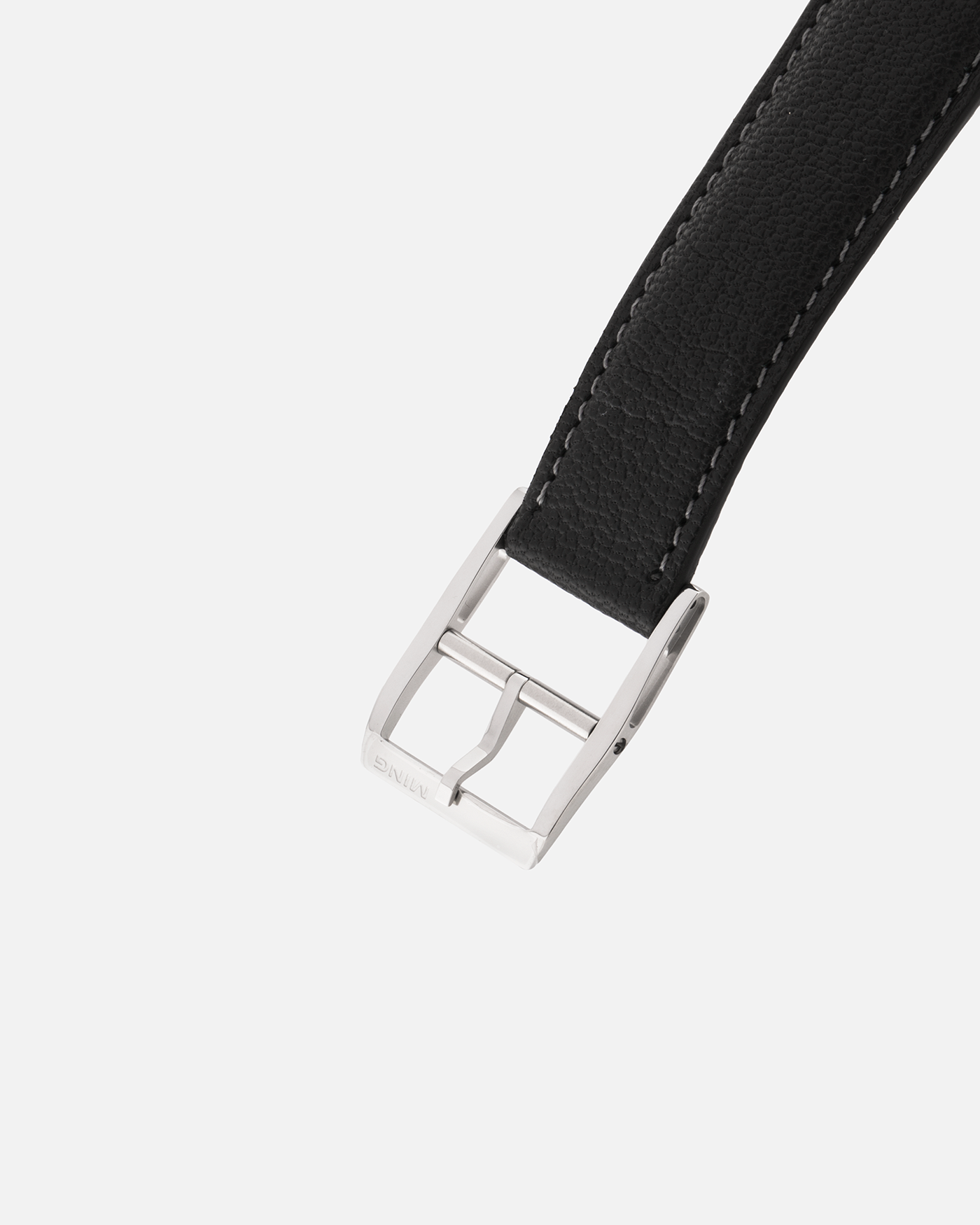 Brand: MING
Year: 2025
Model: 57.04 Iris
Material: Stainless Steel
Movement: Sellita for MING Cal. SW562.M1
Case Dimensions: 40mm Diameter and 11.85mm Thickness
Strap: MING Anthracite Goat Leather Strap with MING stainless steel buckle and Ming Stainless Steel Universal Bracelet