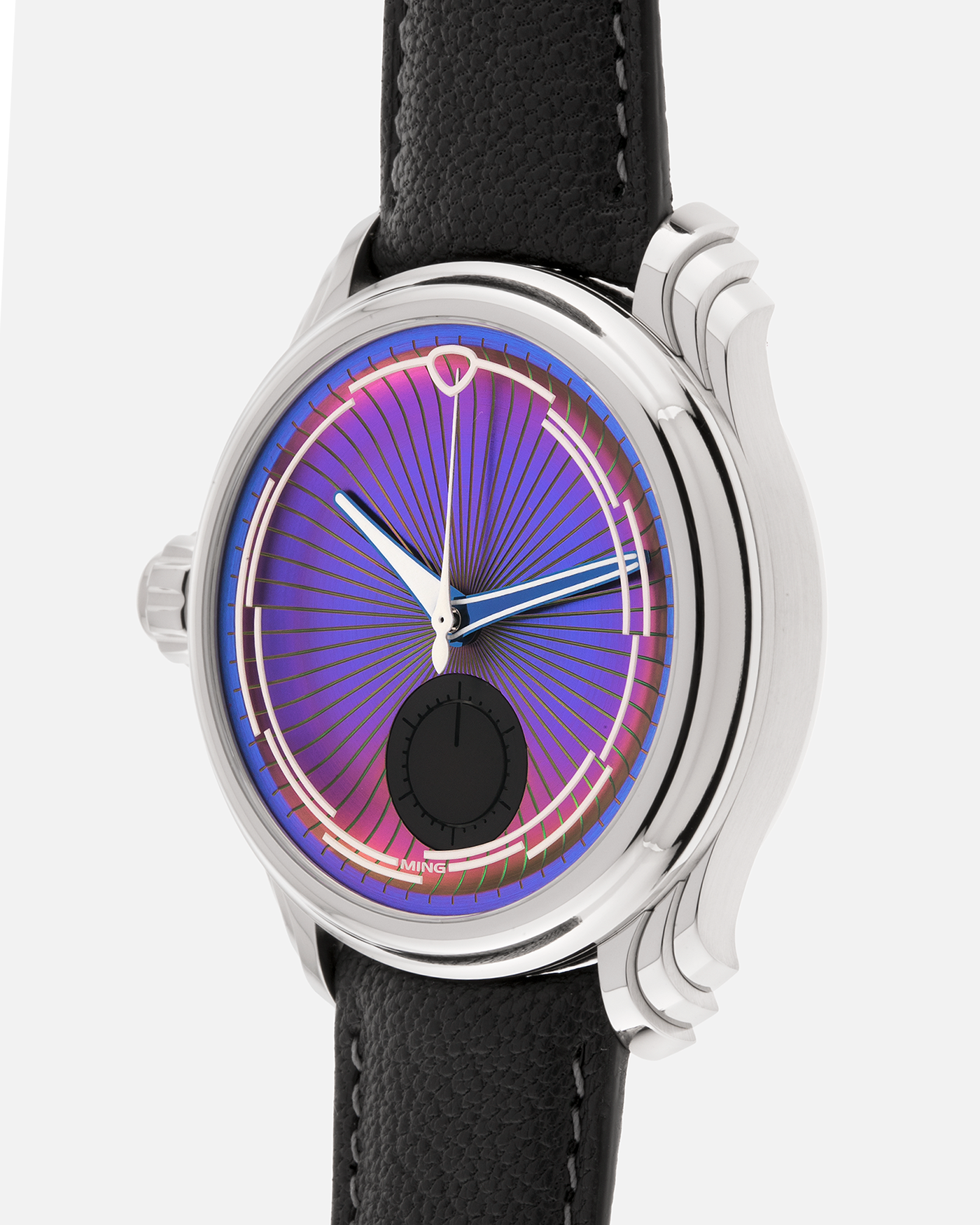 Brand: MING
Year: 2025
Model: 57.04 Iris
Material: Stainless Steel
Movement: Sellita for MING Cal. SW562.M1
Case Dimensions: 40mm Diameter and 11.85mm Thickness
Strap: MING Anthracite Goat Leather Strap with MING stainless steel buckle and Ming Stainless Steel Universal Bracelet