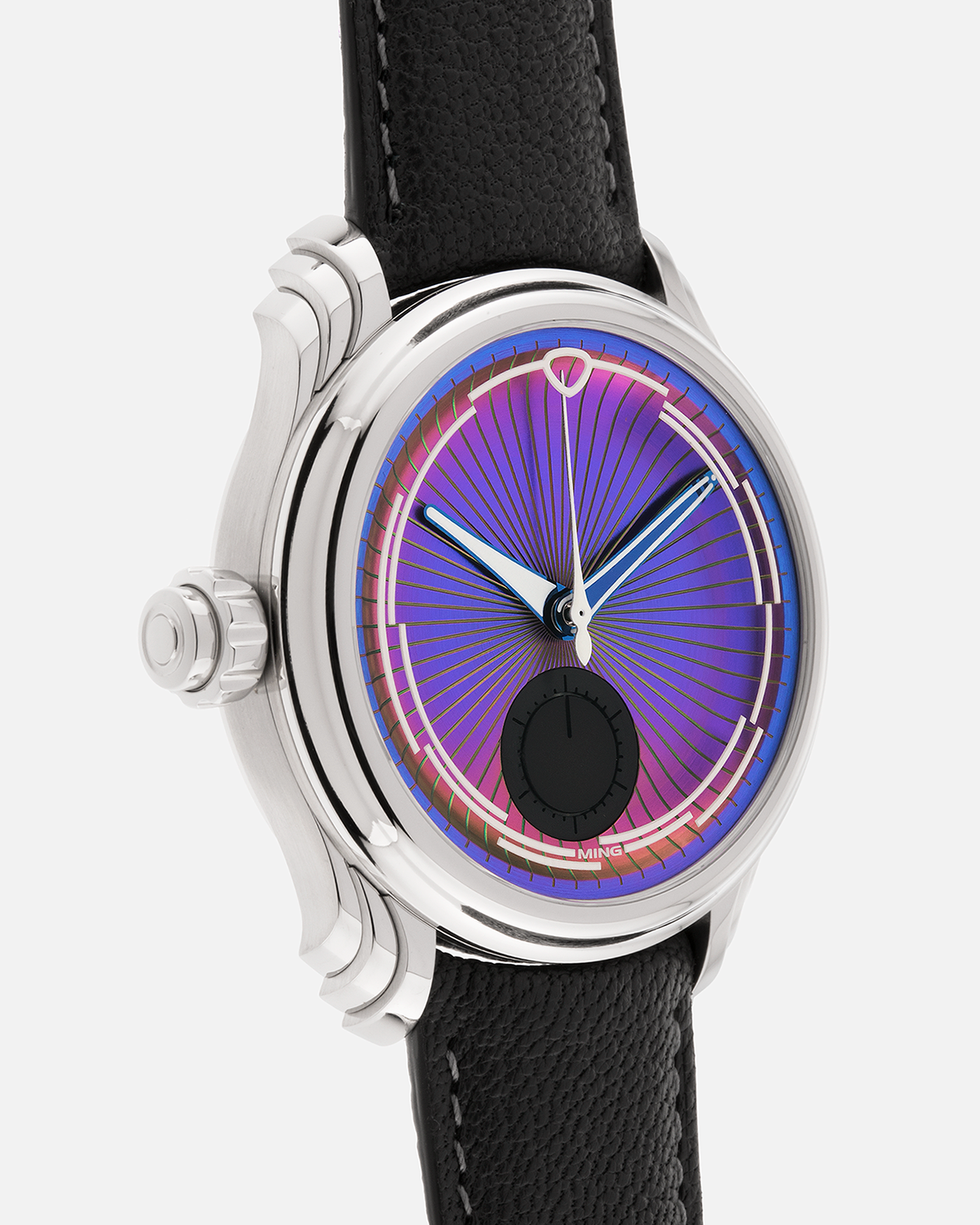 Brand: MING
Year: 2025
Model: 57.04 Iris
Material: Stainless Steel
Movement: Sellita for MING Cal. SW562.M1
Case Dimensions: 40mm Diameter and 11.85mm Thickness
Strap: MING Anthracite Goat Leather Strap with MING stainless steel buckle and Ming Stainless Steel Universal Bracelet