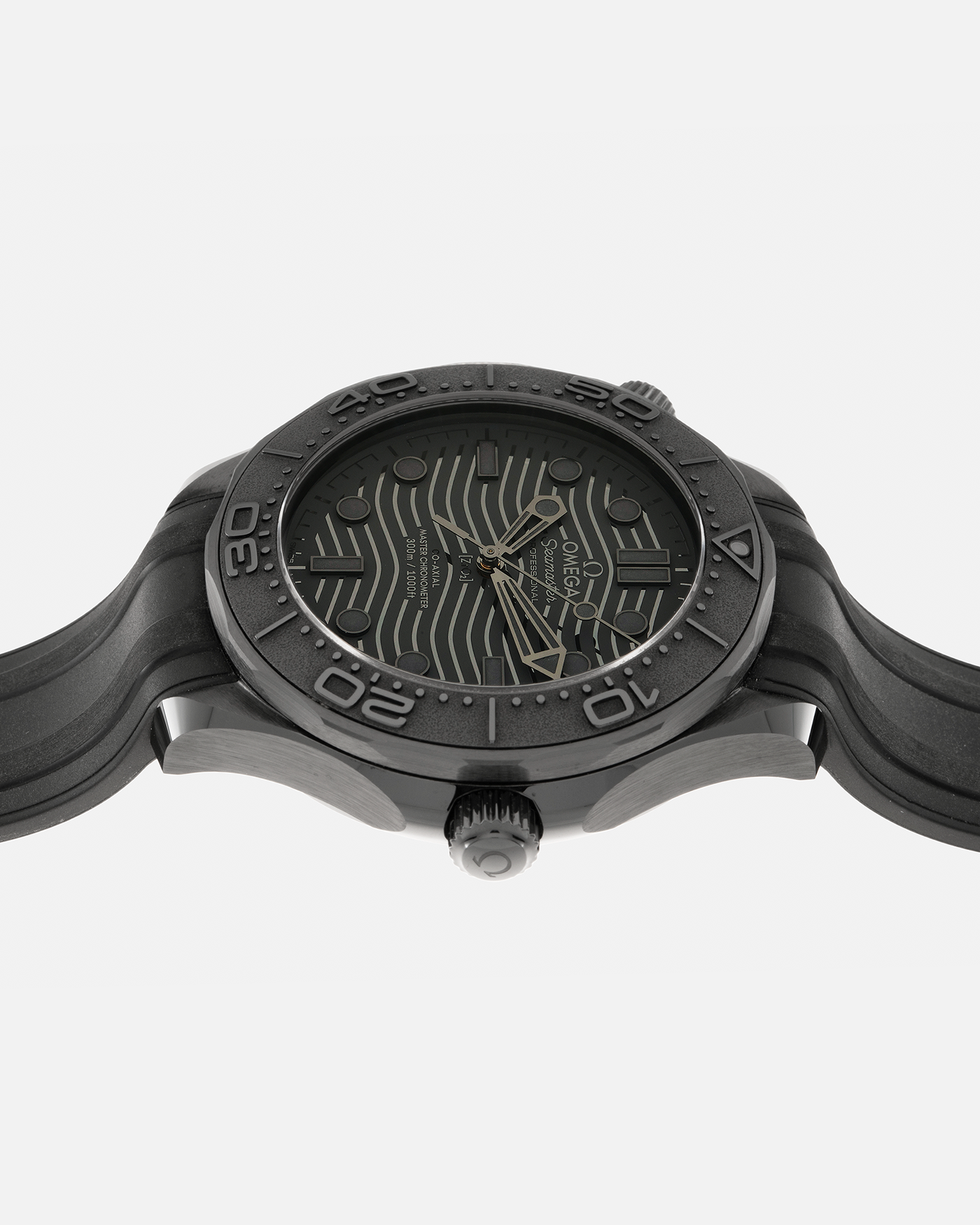 Omega seamaster 300m dimensions best sale