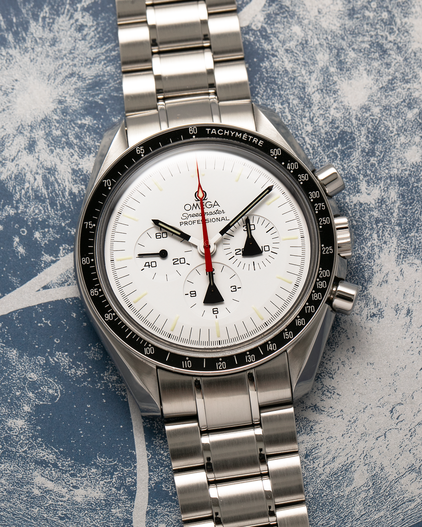 Brand: Omega
Year: 2017
Model: Speedmaster Professional Alaska Project
Reference: 311.32.42.30.04.001
Material: Stainless Steel
Movement: Omega in-house Cal. 1861, Self-Winding
Case Dimensions: 42mm x 13mm (Lug-to-Lug 48mm)
Lug Width: 20mm
Bracelet/Strap: Omega Stainless Steel Bracelet, Omega Alaska Project Fabric Velcro Straps