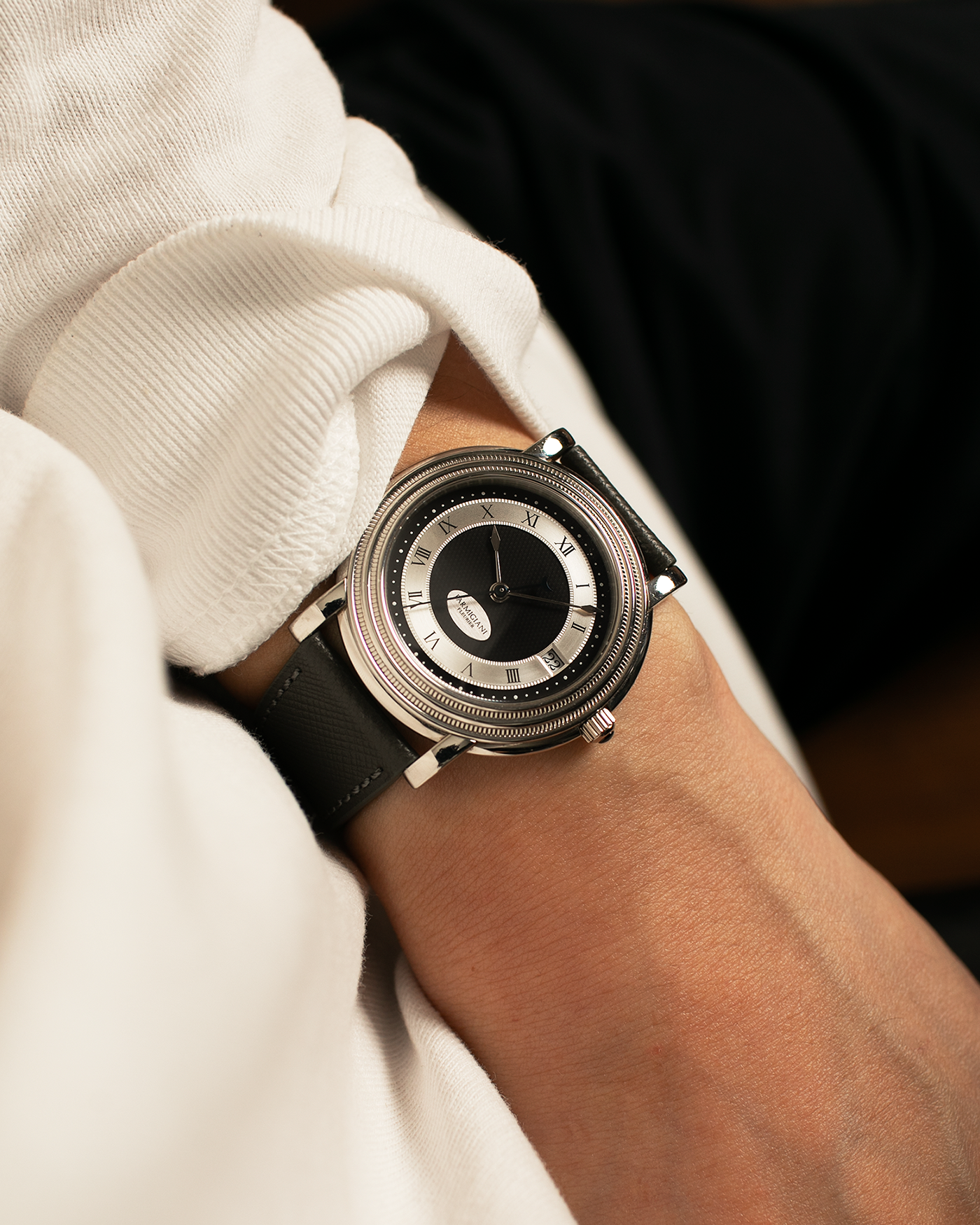 Brand: Parmigiani Fleurier
Year: 2000’s
Model: Toric Automatic
Material: Platinum 950
Movement: PF Cal. 13301, Self-Winding
Case Dimensions: 40mm Diameter 8.5mm Thickness
Lug Width: 20mm
Strap: Grey Molequin Textured Calf Strap with Signed Platinum Parmigiani Fleurier Tang Buckle. Additional Used Black Parmigiani Fleurier Alligator Strap