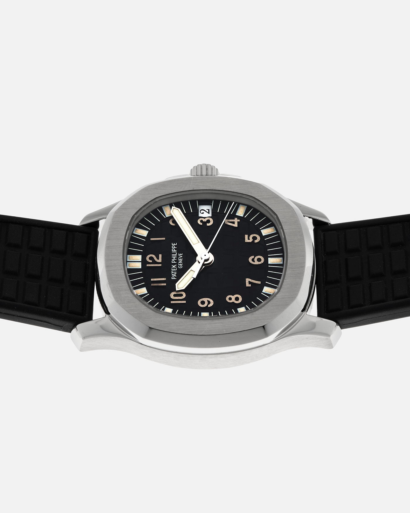 Brand: Patek Philippe
Year: 1997
Model: Aquanaut
Reference: 5060A
Material: Stainless Steel
Movement: Patek Philippe Cal. 330 SC, Self-Winding
Case Dimensions: 36mm x 8.5mm (Lug-to-Lug 46mm)
Lug Width: 19mm
Straps: Patek Philippe Black ‘Tropic’ Rubber Strap for Aquanaut with Signed Stainless Steel Butterfly Double Fold Deployant Clasp, extra uncut Patek Philippe Khaki Green ‘Tropic’ Rubber Strap for Aquanaut
