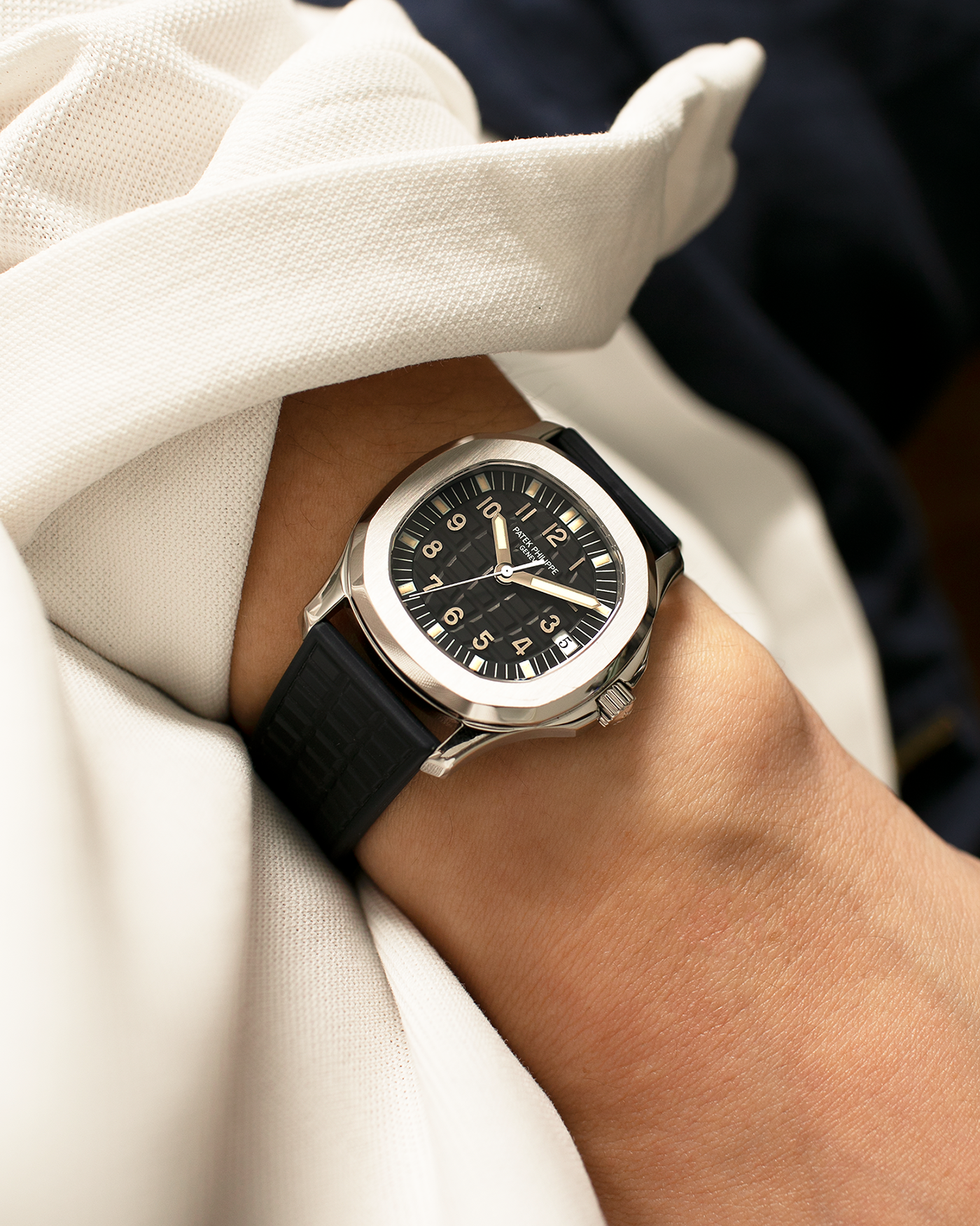 Brand: Patek Philippe
Year: 1997
Model: Aquanaut
Reference: 5060A
Material: Stainless Steel
Movement: Patek Philippe Cal. 330 SC, Self-Winding
Case Dimensions: 36mm x 8.5mm (Lug-to-Lug 46mm)
Lug Width: 19mm
Straps: Patek Philippe Black ‘Tropic’ Rubber Strap for Aquanaut with Signed Stainless Steel Butterfly Double Fold Deployant Clasp, extra uncut Patek Philippe Khaki Green ‘Tropic’ Rubber Strap for Aquanaut