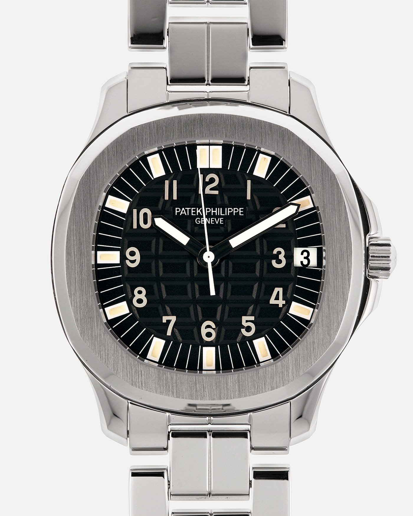 Brand: Patek Philippe
Year: 2000
Model: Aquanaut
Reference Number: 5065A
Material: Stainless Steel
Movement: Patek Philippe Cal. 315 SC. Self-Winding
Case Dimensions: 38mm x 8.2mm (Lug-to-Lug 44mm)
Lug Width: 19mm
Bracelet: Patek Philippe Multi-Link Stainless Steel Bracelet  