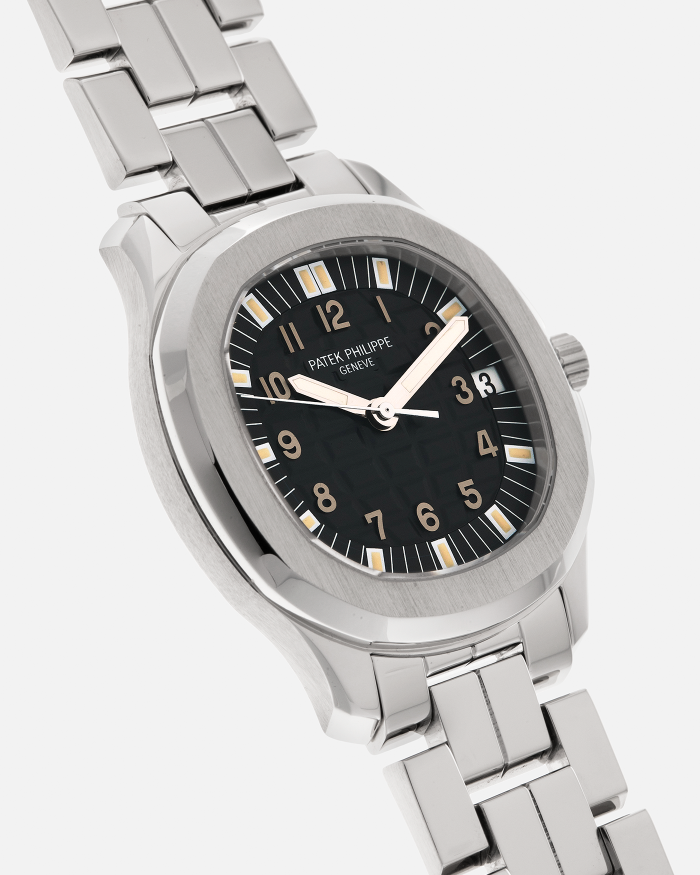 Brand: Patek Philippe
Year: 2000
Model: Aquanaut
Reference Number: 5065A
Material: Stainless Steel
Movement: Patek Philippe Cal. 315 SC. Self-Winding
Case Dimensions: 38mm x 8.2mm (Lug-to-Lug 44mm)
Lug Width: 19mm
Bracelet: Patek Philippe Multi-Link Stainless Steel Bracelet  