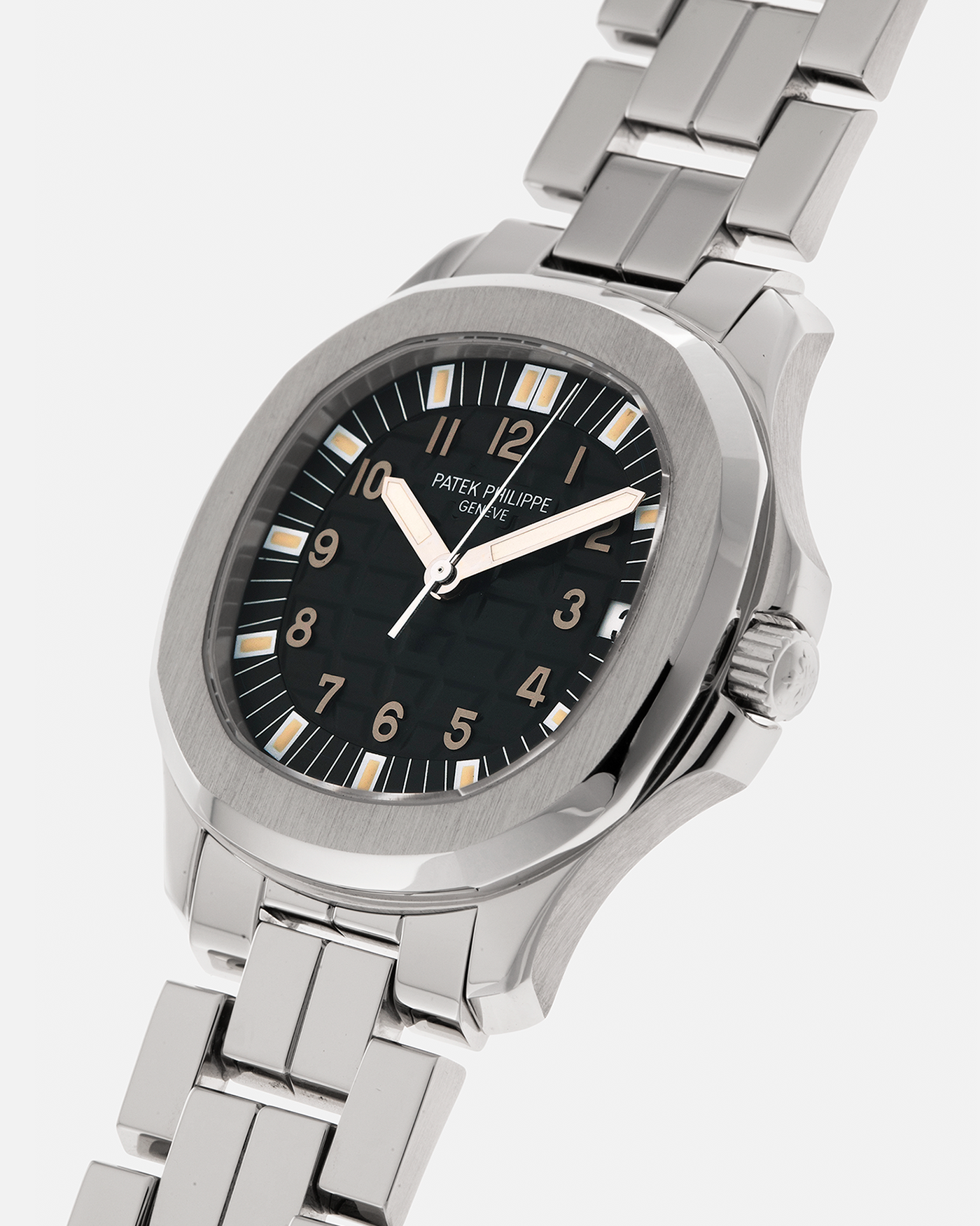 Brand: Patek Philippe
Year: 2000
Model: Aquanaut
Reference Number: 5065A
Material: Stainless Steel
Movement: Patek Philippe Cal. 315 SC. Self-Winding
Case Dimensions: 38mm x 8.2mm (Lug-to-Lug 44mm)
Lug Width: 19mm
Bracelet: Patek Philippe Multi-Link Stainless Steel Bracelet  