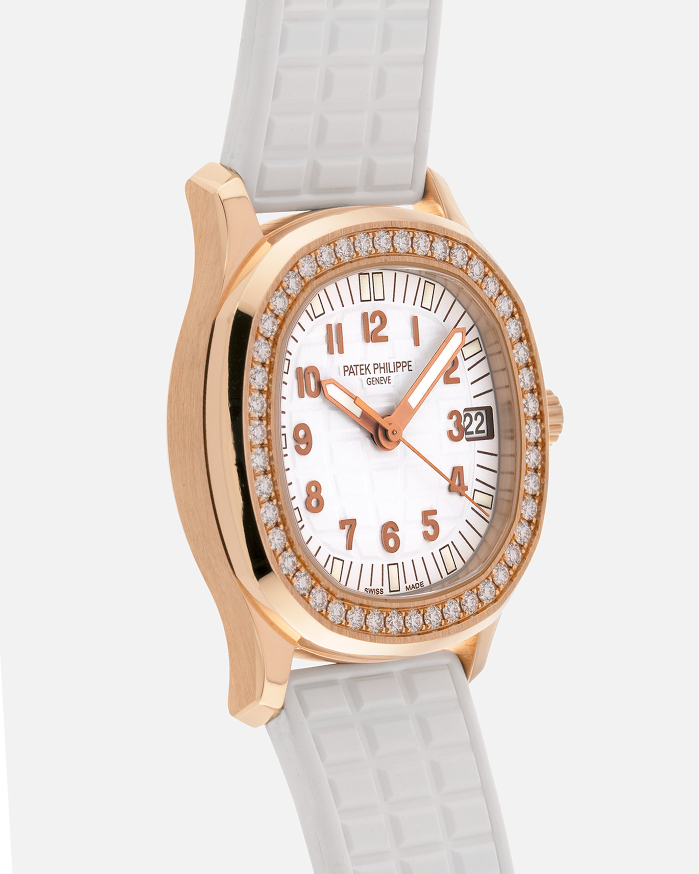 Brand: Patek Philippe
Year: 2015
Model: Aquanaut
Reference Number: 5068R-010
Material: 18k Rose Gold
Movement: Patek Philippe Cal. 324 SC. Self-Winding
Case Dimensions: 35.6mm Diameter 8.5mm Thickness
Strap: Patek Philippe White Rubber Strap and Patek Philippe 18k Rose Gold Deployant Buckle