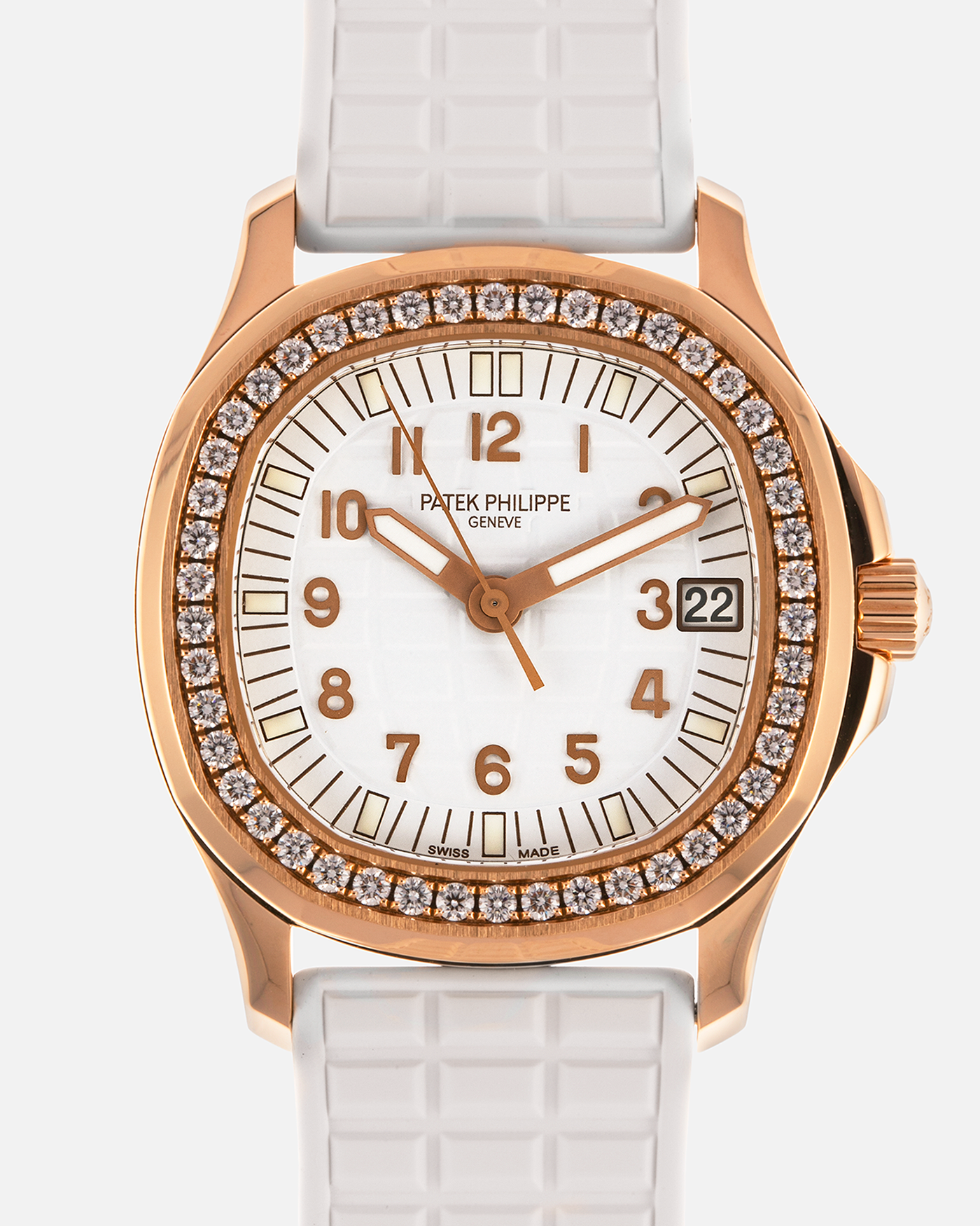 Brand: Patek Philippe
Year: 2015
Model: Aquanaut
Reference Number: 5068R-010
Material: 18k Rose Gold
Movement: Patek Philippe Cal. 324 SC. Self-Winding
Case Dimensions: 35.6mm Diameter 8.5mm Thickness
Strap: Patek Philippe White Rubber Strap and Patek Philippe 18k Rose Gold Deployant Buckle