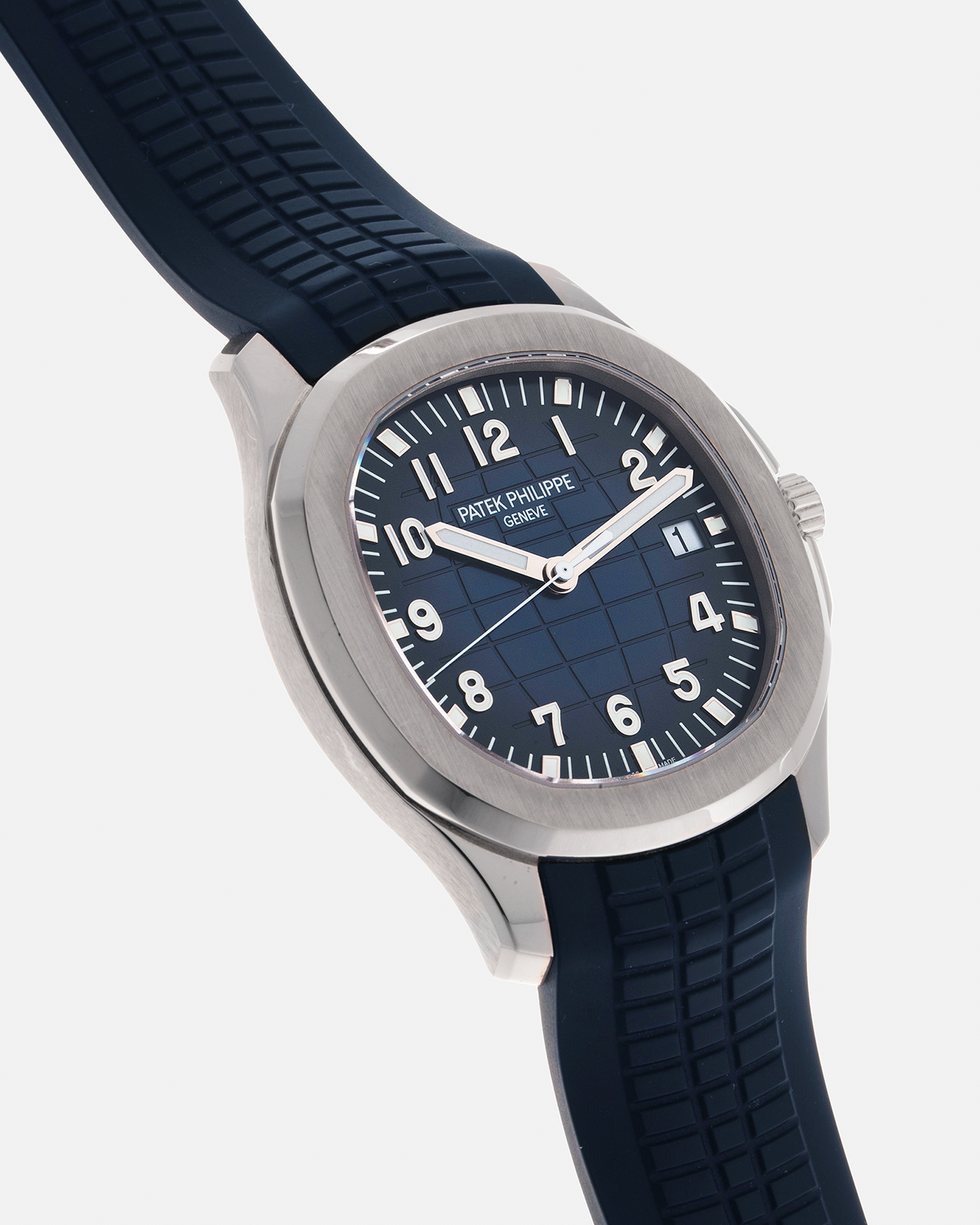 Brand: Patek Philippe Year: 2017 Model: Aquanaut Reference Number: 5168G-001 Material: 18-carat White Gold Movement: Patek Philippe Cal. 324 S C, Self-Winding Case Diameter: 42.2mm x 8.25mm Strap: Patek Philippe Aquanaut Tropical Composite Midnight Blue Strap with Signed 18-carat White Gold Deployant Clasp