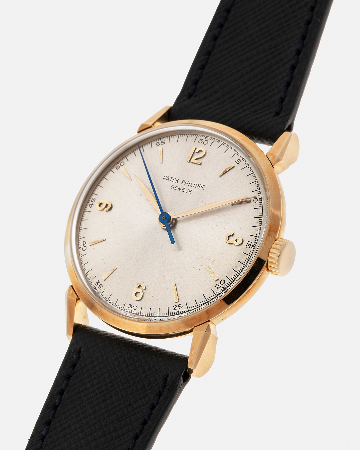 Brand: Patek Philippe
Year: 1952
Reference: 1578
Material: 18-carat Yellow Gold
Movement: Patek Philippe Cal. 27-SC, Manual-Winding
Case Dimensions: 35mm x 10mm (Lug-to-Lug 40.5mm)
Lug Width: 20mm
Strap: Molequin Dark Navy Textured Calf Leather Strap
