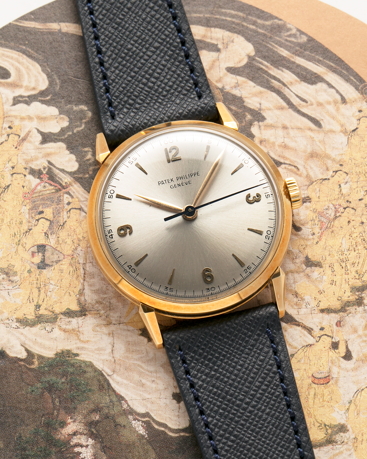 Brand: Patek Philippe
Year: 1952
Reference: 1578
Material: 18-carat Yellow Gold
Movement: Patek Philippe Cal. 27-SC, Manual-Winding
Case Dimensions: 35mm x 10mm (Lug-to-Lug 40.5mm)
Lug Width: 20mm
Strap: Molequin Dark Navy Textured Calf Leather Strap