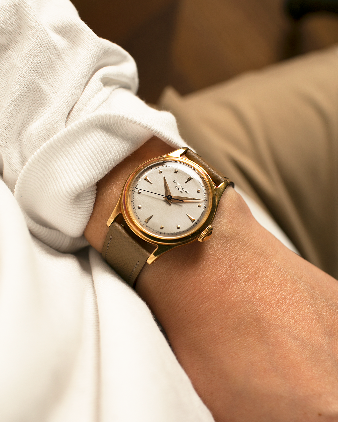 Brand: Patek Philippe Year: 1952 Model: Calatrava Reference: 2508 Material: 18-carat Yellow Gold Movement: Patek Philippe Cal. 27 SC, Manual-Winding Case Dimensions: 35mm x 11mm (Lug-to-Lug 43mm) Lug Width: 18mm Strap: Nostime Taupe Brown Textured Calf Leather Strap