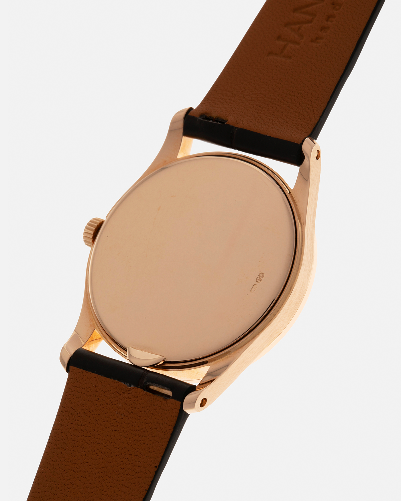 Brand: Patek Philippe
Year: 1993
Model: Calatrava
Reference: 3796R
Material: 18-carat Rose Gold
Movement: Patek Philippe Cal. 215 PS, Manual-Winding
Case Dimensions: 31mm x 7mm (Lug-to-Lug 37mm)
Lug Width: 18mm
Strap: Handdn Dark Brown Alligator Stitchless Leather Strap with Signed 18-carat Rose Gold Tang Buckle