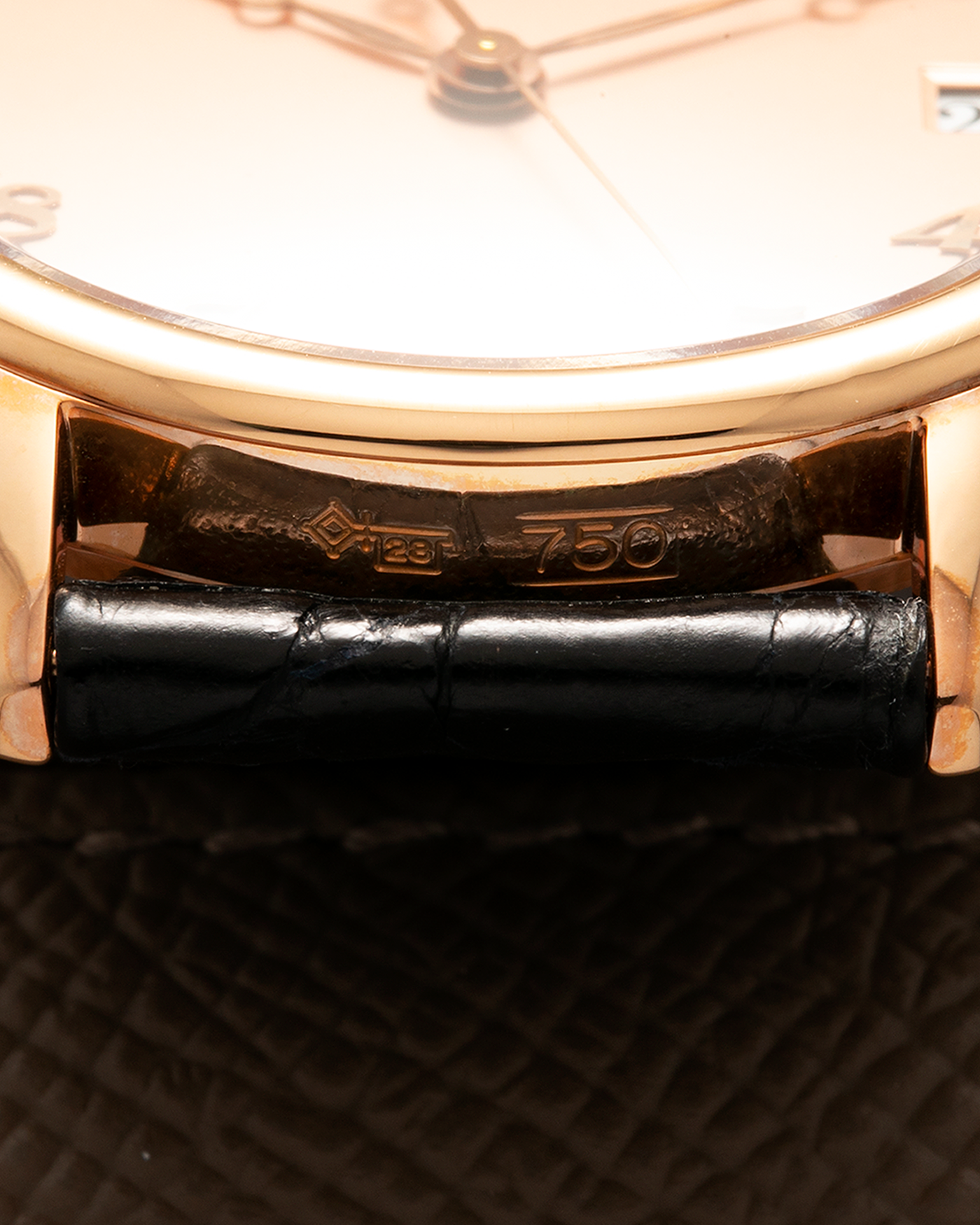 Brand: Patek Philippe
Year: 1993
Model: Calatrava ‘Garrard 150th Anniversary’, Limited to 150 Pieces
Reference: 3998SR
Material: 18-carat Rose Gold
Movement: Patek Philippe Cal. 315 SC, Self-Winding
Case Dimensions: 33.5mm x 8mm (Lug-to-Lug 42mm)
Lug Width: 18mm
Strap: Patek Philippe Black Alligator Strap with Signed 18-carat Rose Gold Tang Buckle