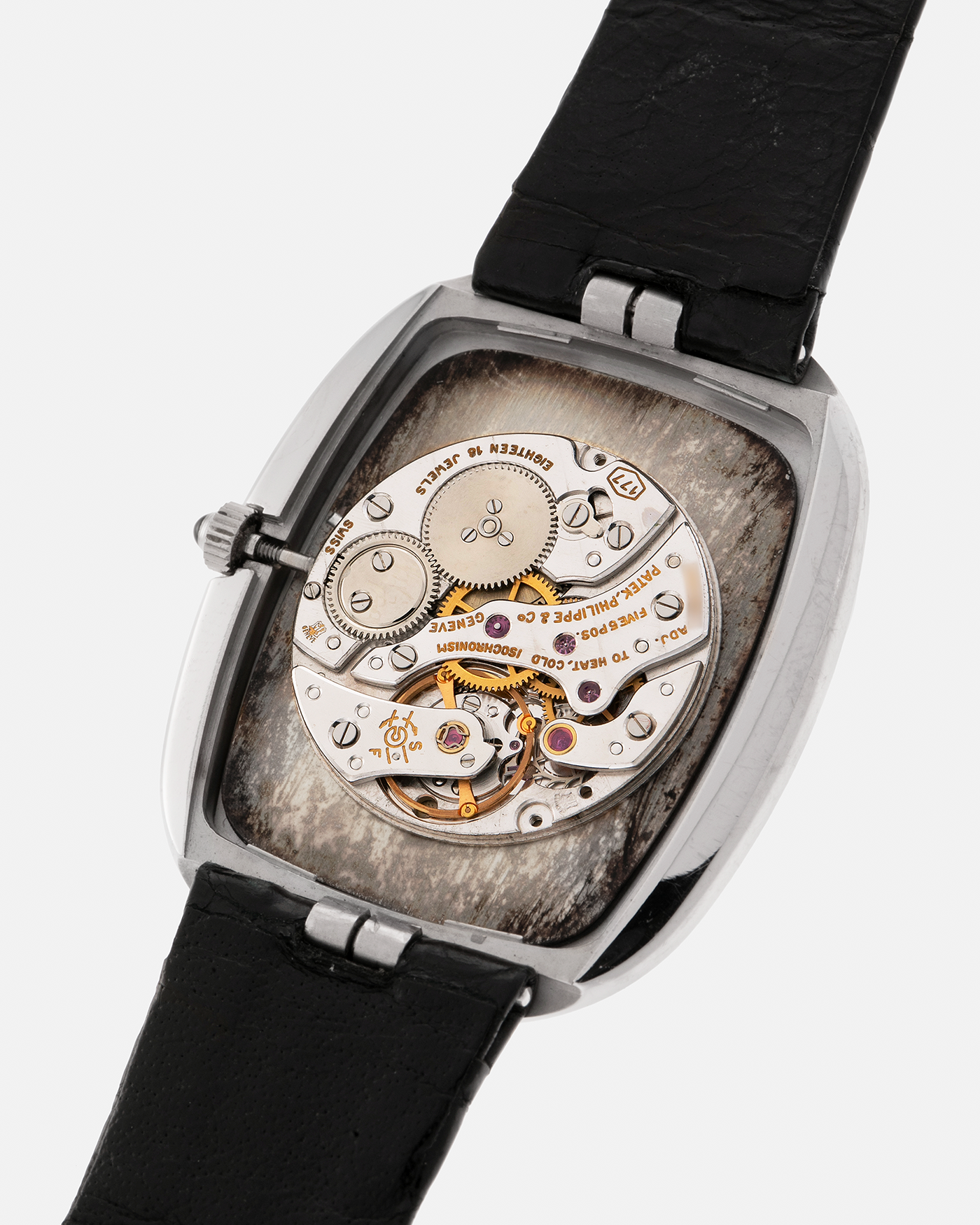 Brand: Patek Philippe
Year: 1976
Model: Ellipse
Reference: 3630
Material: 18-carat White Gold
Movement: Patek Philippe Cal. 177, Manual-Winding
Case Dimensions: 39mm x 31mm x 6mm (Lug-to-Lug 38.5mm)
Lug Width: 17mm
Strap: Patek Philippe Alligator Leather Strap with Signed 18-carat White Gold Ellipse Buckle