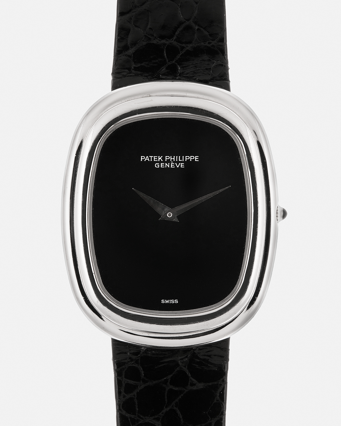 Brand: Patek Philippe
Year: 1976
Model: Ellipse
Reference: 3630
Material: 18-carat White Gold
Movement: Patek Philippe Cal. 177, Manual-Winding
Case Dimensions: 39mm x 31mm x 6mm (Lug-to-Lug 38.5mm)
Lug Width: 17mm
Strap: Patek Philippe Alligator Leather Strap with Signed 18-carat White Gold Ellipse Buckle