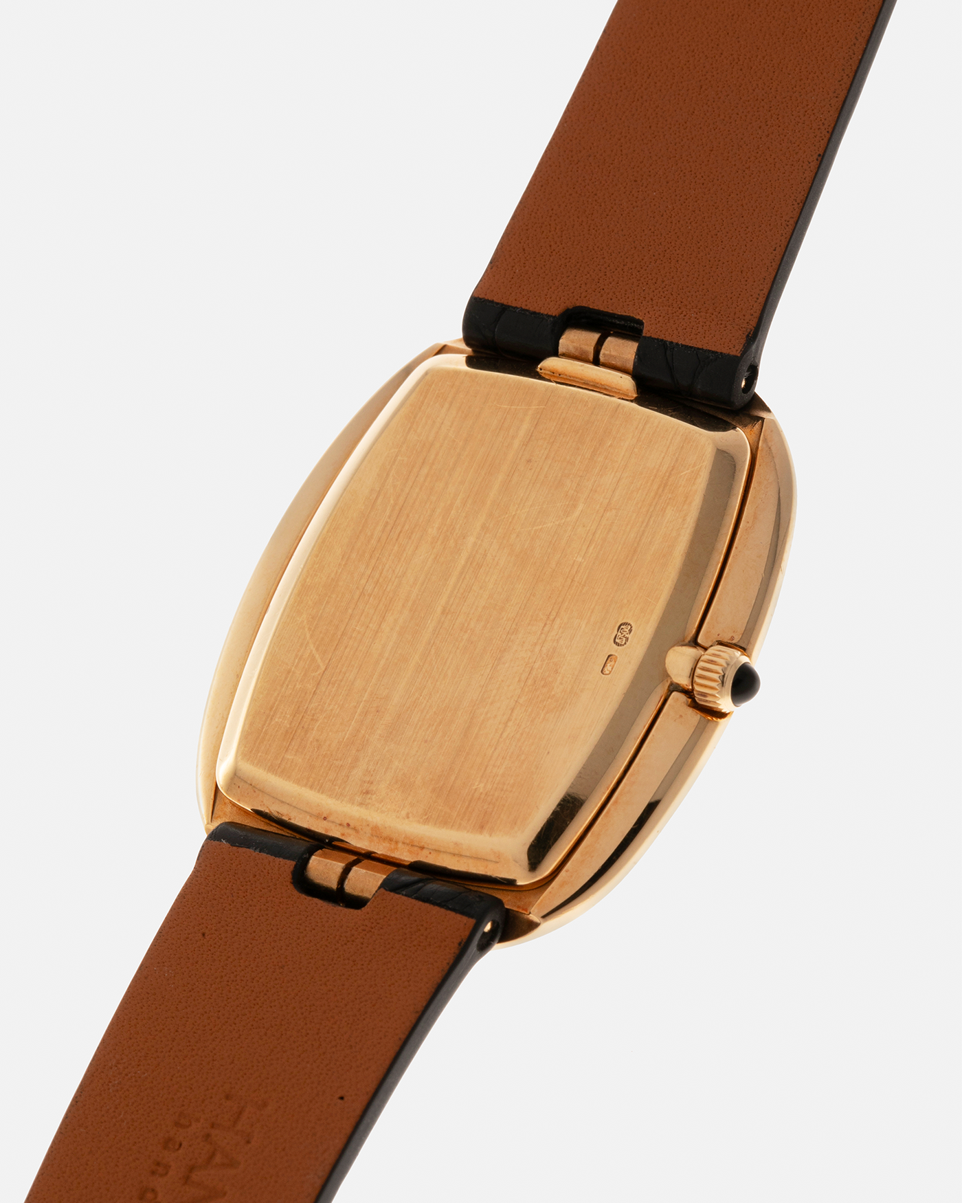 Brand: Patek Philippe
Year: 1977
Model: Ellipse
Reference Number: 3730
Material: 18-carat Yellow Gold Case, Onyx Dial
Movement: Patek Philippe Cal. 215, Manual-Winding
Case Dimensions: 31mm x 6mm (Lug-to-Lug 38.5mm)
Lug Width: 17mm
Strap: Custom Handdn Black Alligator Stitchless Leather Strap with Signed 18-carat Yellow Gold Ellipse Buckle