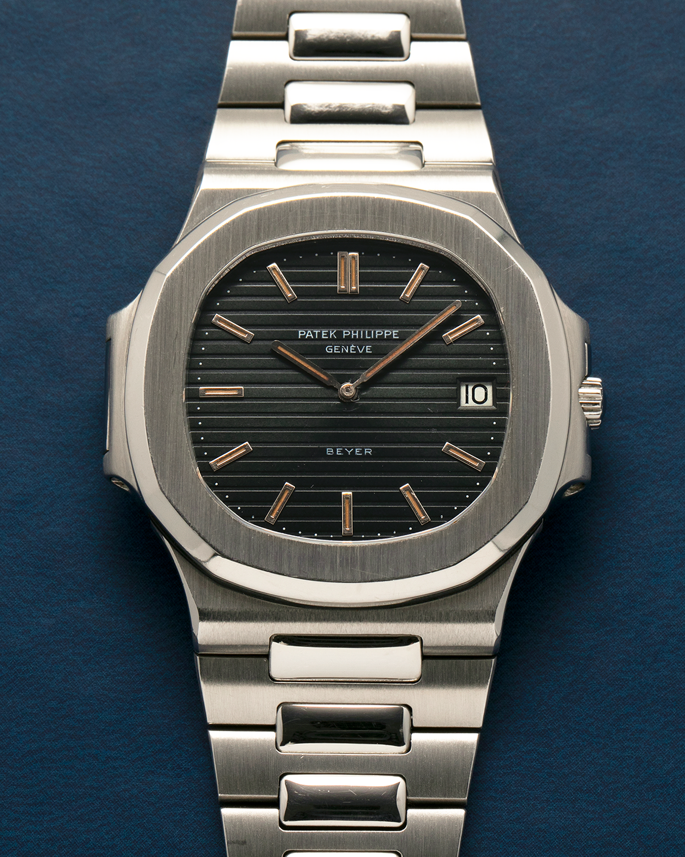 Brand: Patek Philippe
Year: 1983
Model: Nautilus ‘Jumbo’
Reference Number: 3700/11A
Material: Stainless Steel
Movement: Patek Philippe Cal. 28-255C (Jaeger LeCoultre Cal. 920 Based), Self-Winding
Case Dimensions: 40mm x 7.5mm (Ear-to-Ear 42mm)
Bracelet: Patek Philippe Integrated Bracelet in Stainless Steel with Signed Clasp