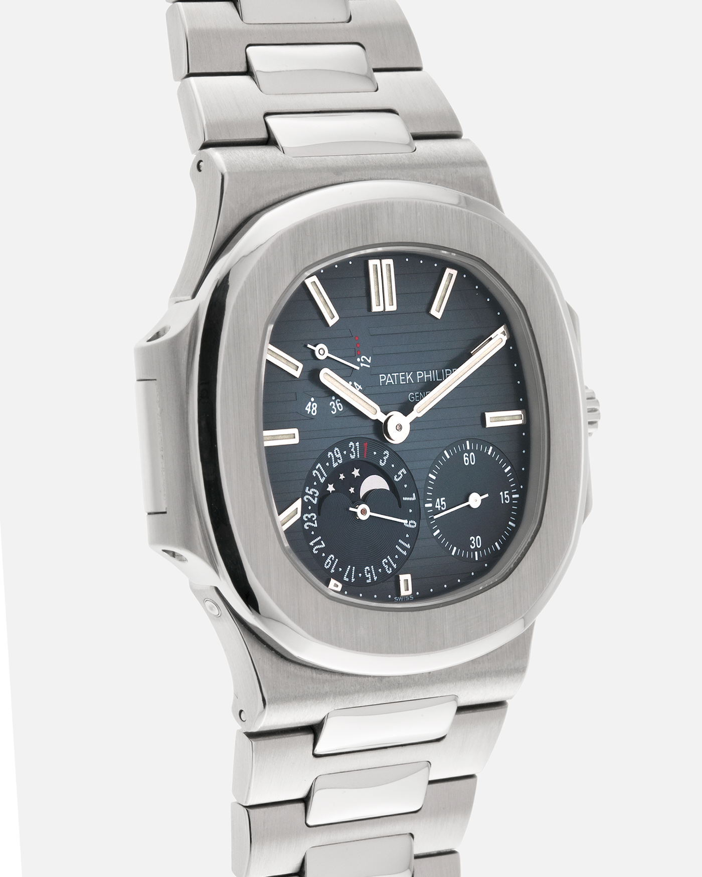 Brand: Patek Philippe
Year: 2005
Model: Nautilus
Reference Number: 3712A
Material: Stainless Steel
Movement: Patek Philippe Calibre 240 PS IRM C LU, Self-Winding
Case Dimensions: 40mm Diameter, 8.5mm Thickness
Bracelet: Patek Philippe Integrated 18-carat Rose Gold Bracelet