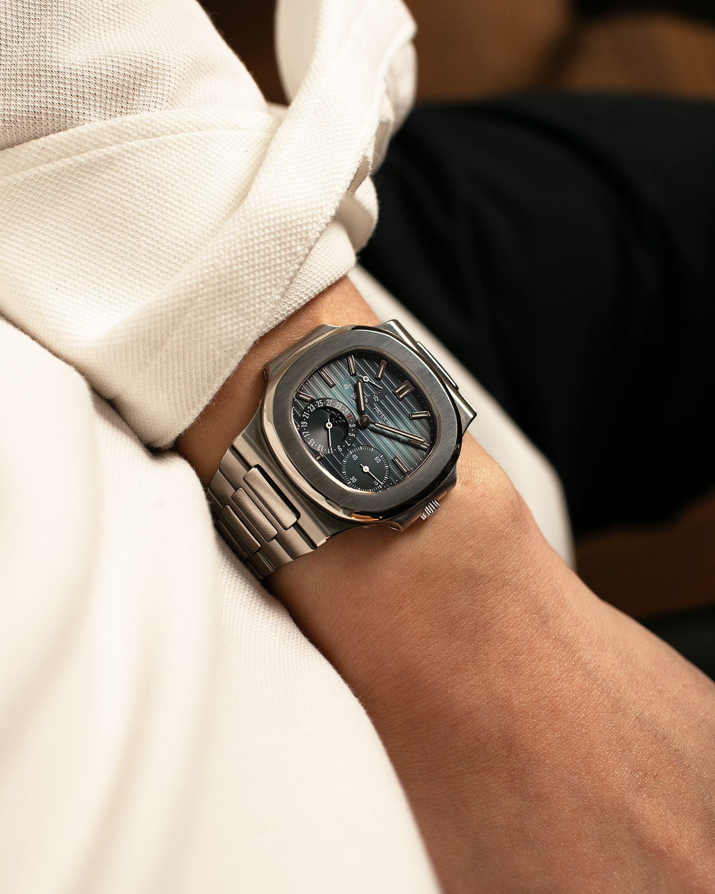 Brand: Patek Philippe
Year: 2005
Model: Nautilus
Reference Number: 3712A
Material: Stainless Steel
Movement: Patek Philippe Calibre 240 PS IRM C LU, Self-Winding
Case Dimensions: 40mm Diameter, 8.5mm Thickness
Bracelet: Patek Philippe Integrated 18-carat Rose Gold Bracelet