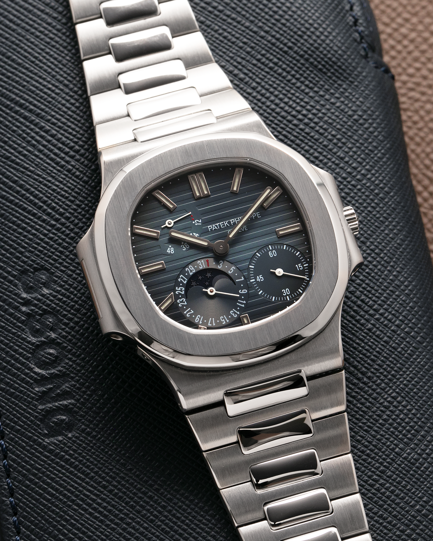 Brand: Patek Philippe
Year: 2005
Model: Nautilus
Reference Number: 3712A
Material: Stainless Steel
Movement: Patek Philippe Calibre 240 PS IRM C LU, Self-Winding
Case Dimensions: 40mm Diameter, 8.5mm Thickness
Bracelet: Patek Philippe Integrated 18-carat Rose Gold Bracelet