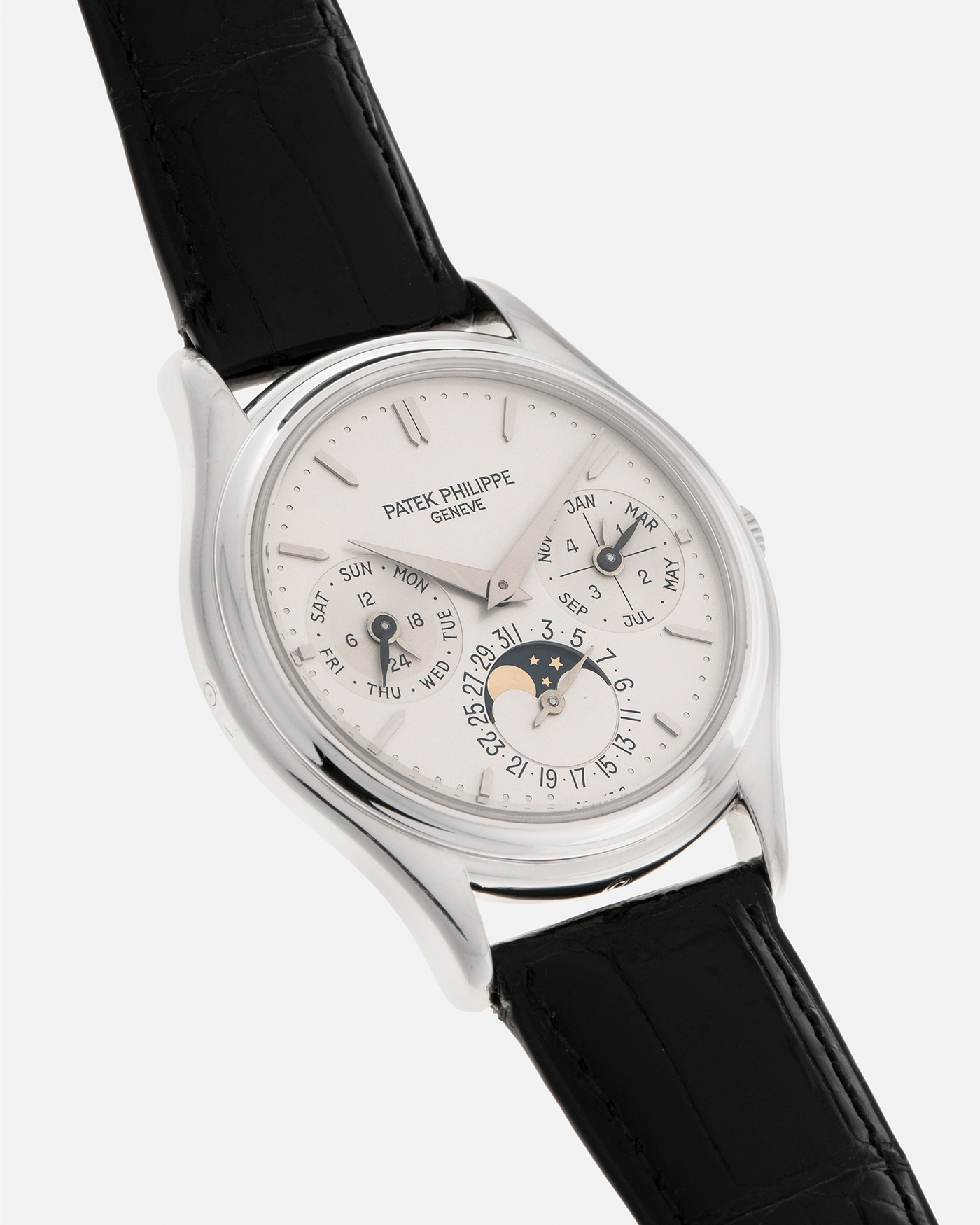 Brand: Patek Philippe
Year: 1994
Model: Perpetual Calendar ‘2nd Series’
Reference Number: 3940P
Material: Platinum 950
Movement: Patek Philippe Cal. 240Q, Self-Winding Micro-Rotor
Case Dimensions: 36mm x 8.5mm (Lug-to-Lug 43.3mm)
Lug Width: 18mm
Strap: Patek Philippe Black Alligator Leather Strap with Signed Platinum 950 Deployant Clasp