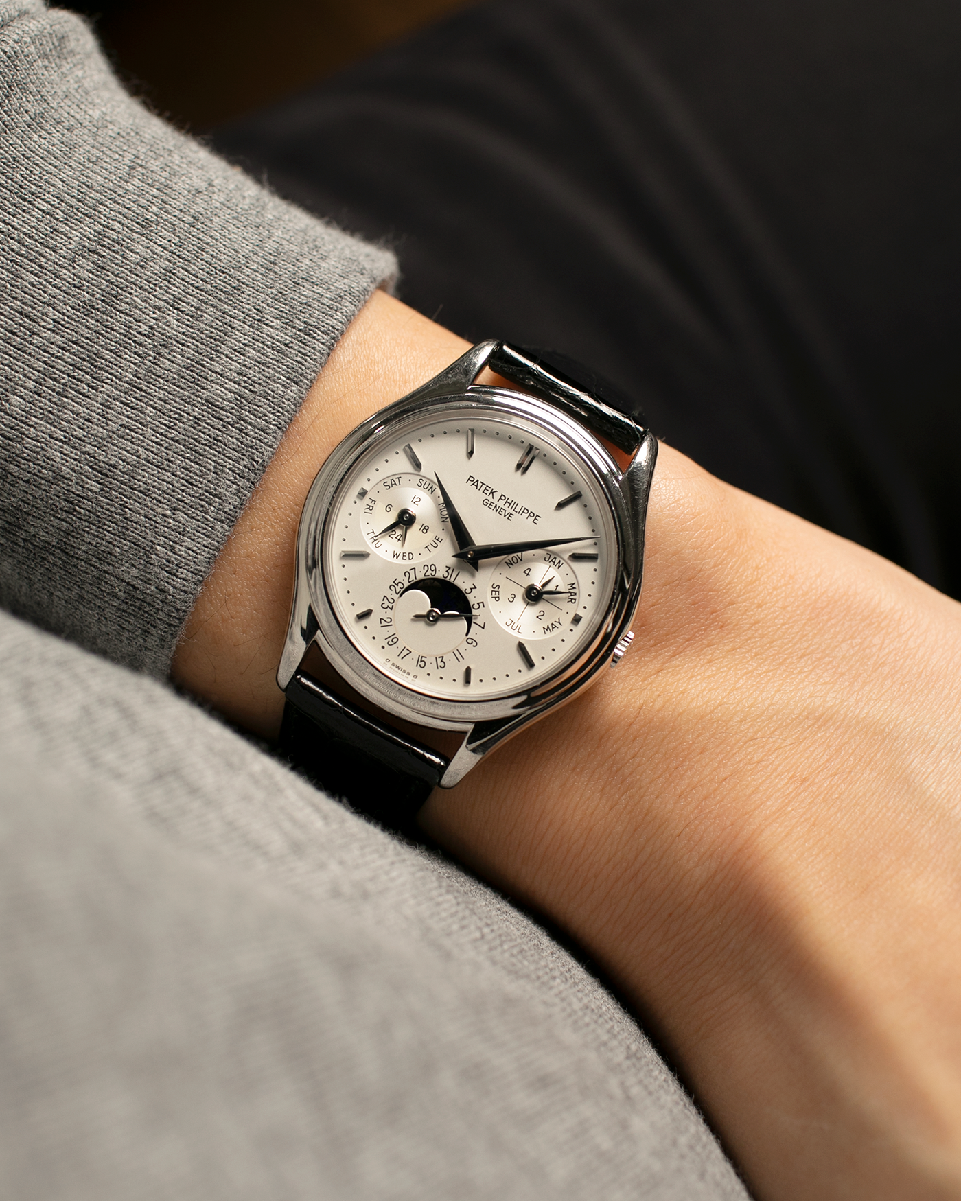 Brand: Patek Philippe
Year: 1994
Model: Perpetual Calendar ‘2nd Series’
Reference Number: 3940P
Material: Platinum 950
Movement: Patek Philippe Cal. 240Q, Self-Winding Micro-Rotor
Case Dimensions: 36mm x 8.5mm (Lug-to-Lug 43.3mm)
Lug Width: 18mm
Strap: Patek Philippe Black Alligator Leather Strap with Signed Platinum 950 Deployant Clasp