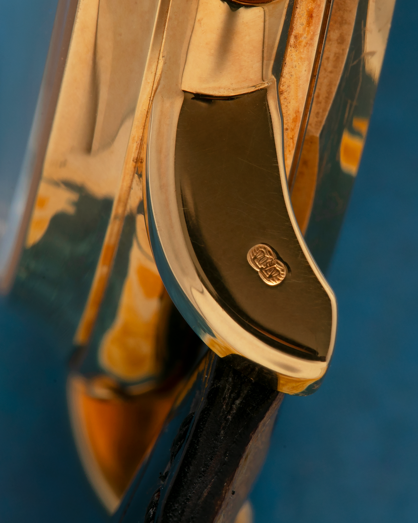 Brand: Patek Philippe
Year: 1992
Model: Perpetual Calendar Chronograph ‘3rd Series’
Reference Number: 3970EJ
Material: 18-carat Yellow Gold
Movement: Patek Philippe Cal. 27-70 Q (Based on Lemania Cal. 2310), Manual-Winding
Movement Number:
Case Dimensions: 36mm x 13mm (43.3mm Lug-to-Lug)
Lug Width: 19mm
Strap: Patek Philippe Black Alligator Leather Strap with Signed 18-carat Yellow Gold Tang Buckle