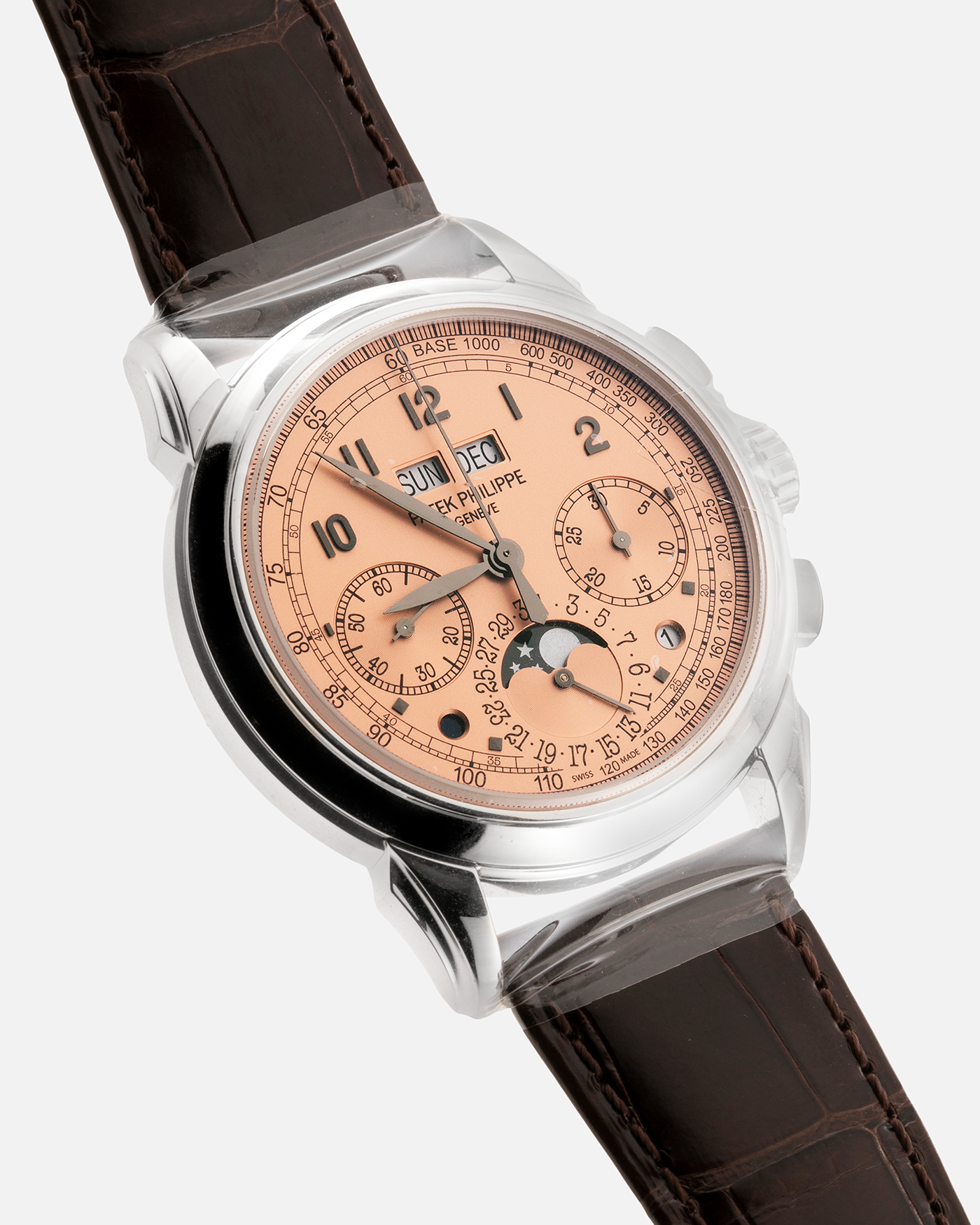 Brand: Patek Philippe Year: 2021 Model: Perpetual Calendar Chronograph Reference Number: 5270P Material: Platinum 950 Movement: Cal. 29-535 PS Q, Manual-Winding Case Diameter: 41mm Bracelet: Patek Philippe Brown Alligator Strap with Platinum Signed Deployant Clasp