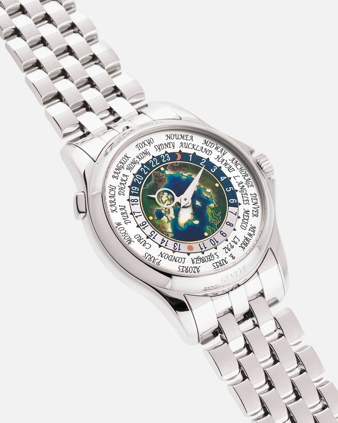 Brand: Patek Philippe
Year: 2021
Model: World Time ‘Cloisonné Enamel Dial’
Reference Number: 5131P
Material: Platinum 950
Movement: Patek Philippe Cal. 240 HU Micro Rotor, Self-Winding
Case Dimensions: 39.5mm x 10.6mm (48.5mm Lug-to-Lug)
Lug Width: 22mm
Bracelet: Patek Philippe Bracelet in Platinum 950 with Signed Integrated Double Deployant Folding Clasp
