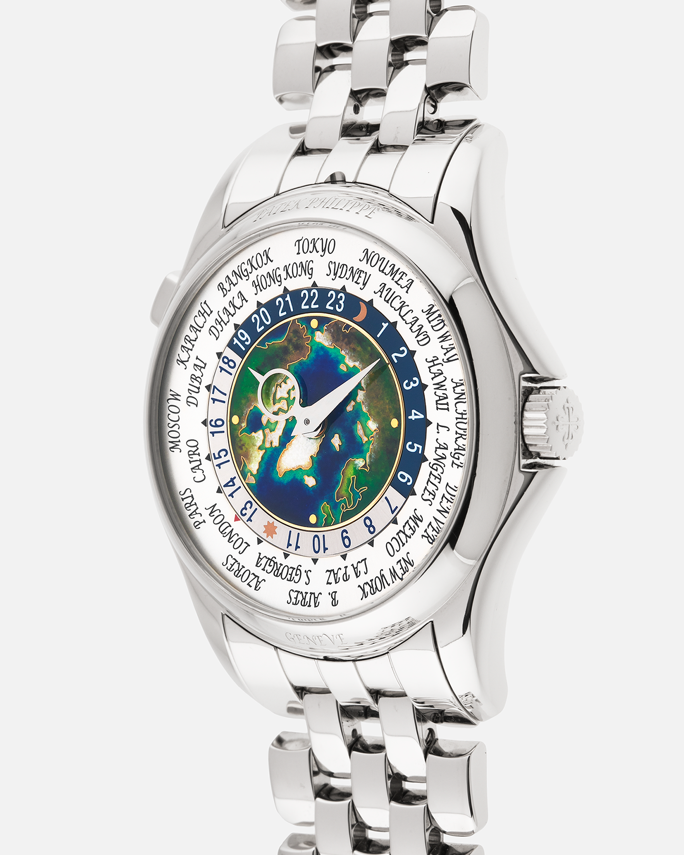 Brand: Patek Philippe
Year: 2021
Model: World Time ‘Cloisonné Enamel Dial’
Reference Number: 5131P
Material: Platinum 950
Movement: Patek Philippe Cal. 240 HU Micro Rotor, Self-Winding
Case Dimensions: 39.5mm x 10.6mm (48.5mm Lug-to-Lug)
Lug Width: 22mm
Bracelet: Patek Philippe Bracelet in Platinum 950 with Signed Integrated Double Deployant Folding Clasp