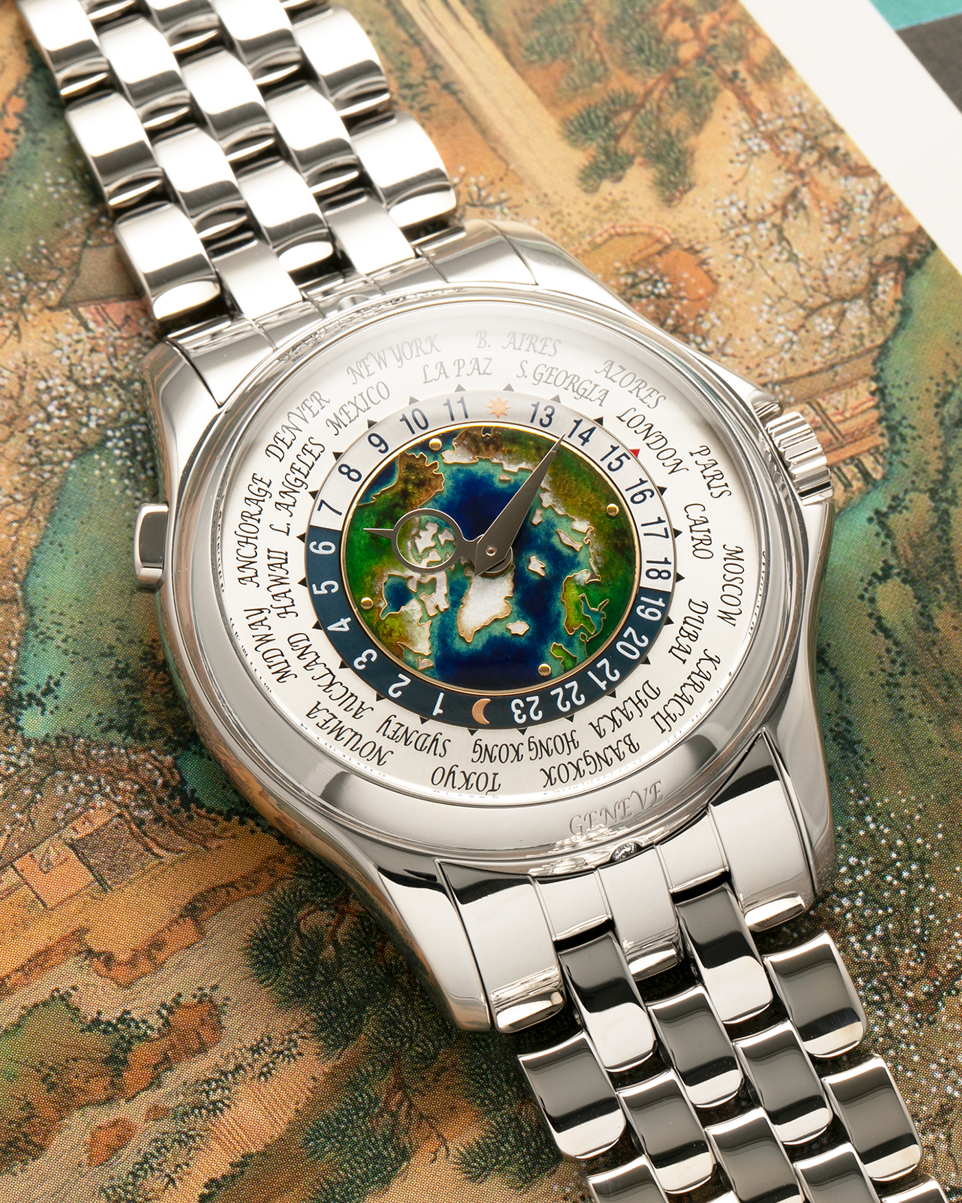 Brand: Patek Philippe
Year: 2021
Model: World Time ‘Cloisonné Enamel Dial’
Reference Number: 5131P
Material: Platinum 950
Movement: Patek Philippe Cal. 240 HU Micro Rotor, Self-Winding
Movement Number: 734XXXX
Case Dimensions: 39.5mm x 10.6mm (48.5mm Lug-to-Lug)
Lug Width: 22mm
Bracelet: Patek Philippe C623BBP Bracelet in Platinum 950 with Signed Integrated Double Deployant Folding Clasp