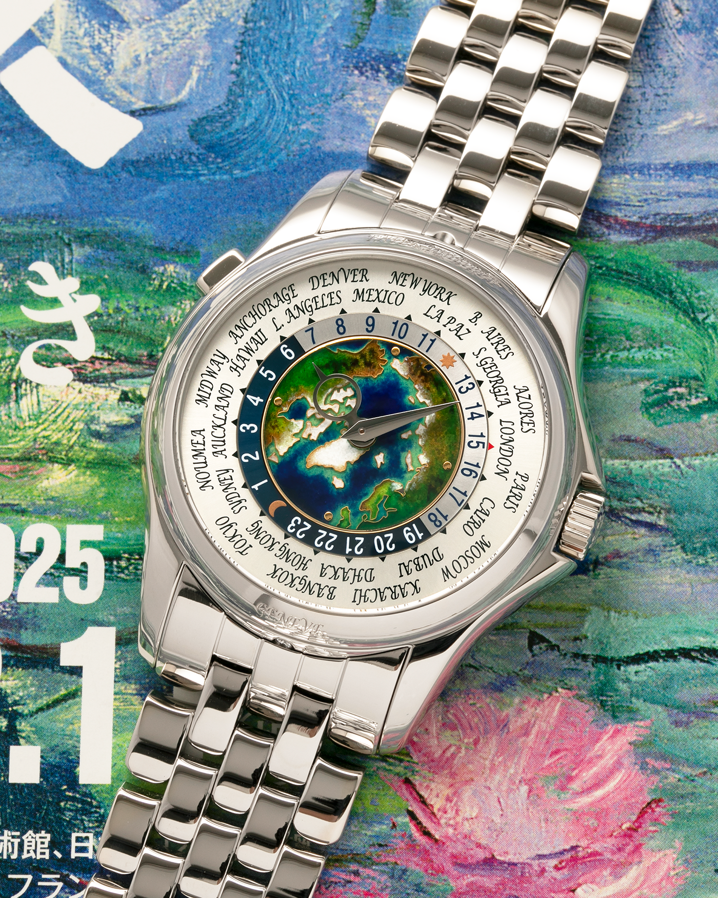 Brand: Patek Philippe
Year: 2021
Model: World Time ‘Cloisonné Enamel Dial’
Reference Number: 5131P
Material: Platinum 950
Movement: Patek Philippe Cal. 240 HU Micro Rotor, Self-Winding
Movement Number: 734XXXX
Case Dimensions: 39.5mm x 10.6mm (48.5mm Lug-to-Lug)
Lug Width: 22mm
Bracelet: Patek Philippe C623BBP Bracelet in Platinum 950 with Signed Integrated Double Deployant Folding Clasp