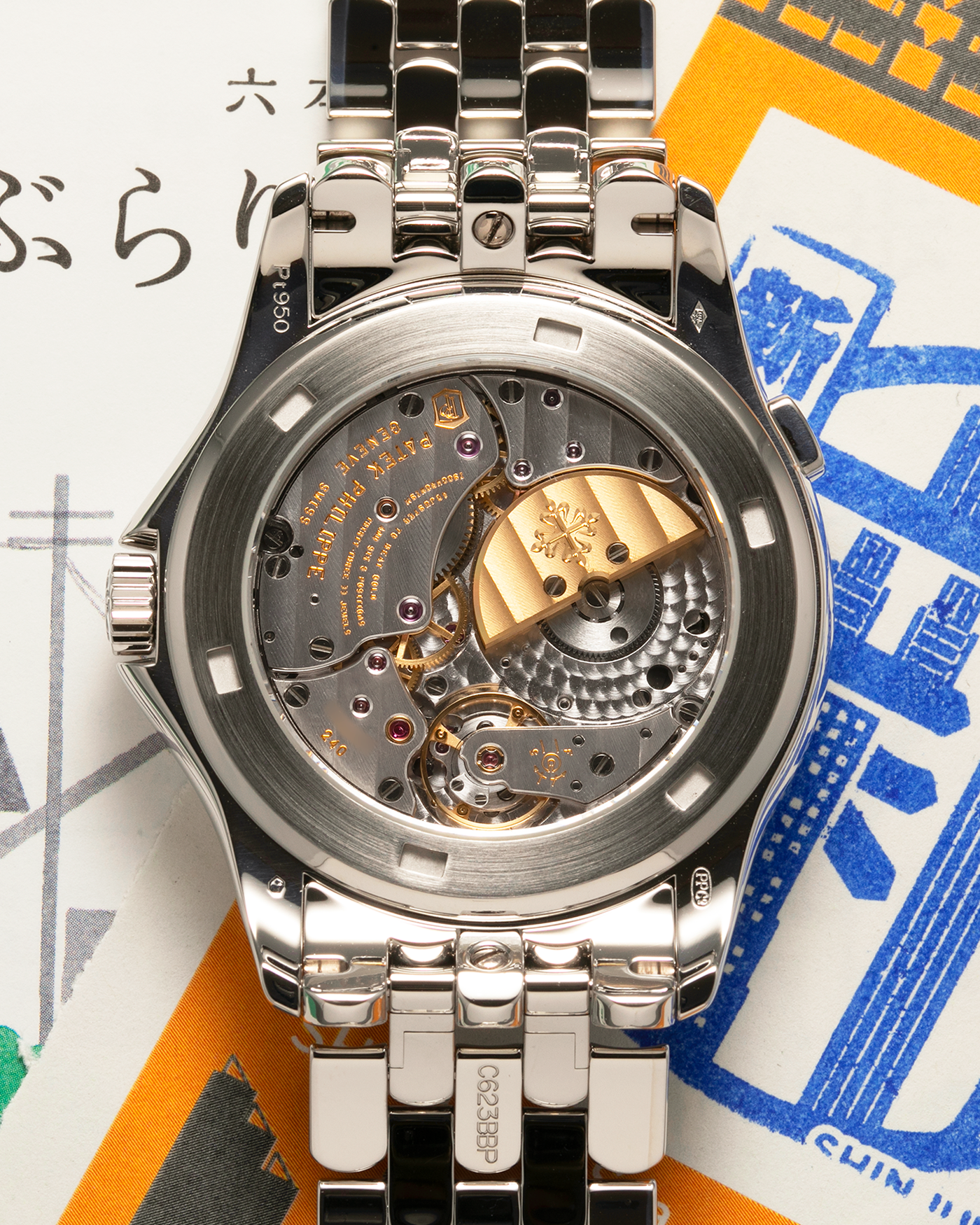 Brand: Patek Philippe
Year: 2021
Model: World Time ‘Cloisonné Enamel Dial’
Reference Number: 5131P
Material: Platinum 950
Movement: Patek Philippe Cal. 240 HU Micro Rotor, Self-Winding
Movement Number: 734XXXX
Case Dimensions: 39.5mm x 10.6mm (48.5mm Lug-to-Lug)
Lug Width: 22mm
Bracelet: Patek Philippe C623BBP Bracelet in Platinum 950 with Signed Integrated Double Deployant Folding Clasp