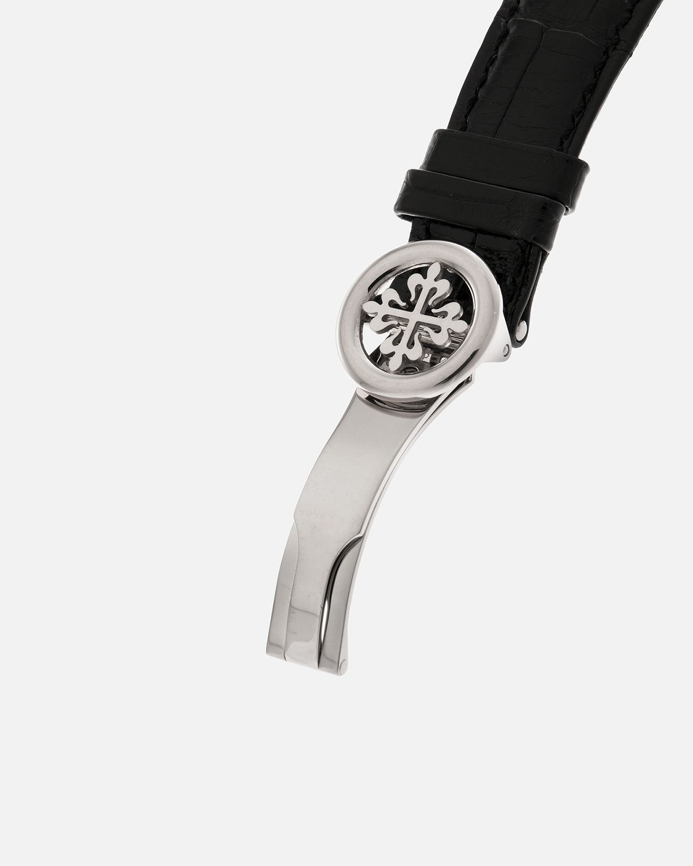 Brand: Patek Philippe
Year: 2018
Model: World Time
Reference: 5230G
Material: 18-carat White Gold
Movement: Patek Philippe Cal. 240 HU Micro Rotor, Self-Winding
Case Dimensions: 38.5mm x 10.3mm (Lug-to-Lug 47mm)
Lug Width: 20mm
Strap: Patek Philippe Black Alligator Leather Strap with Signed 18-carat White Gold Deployant Clasp