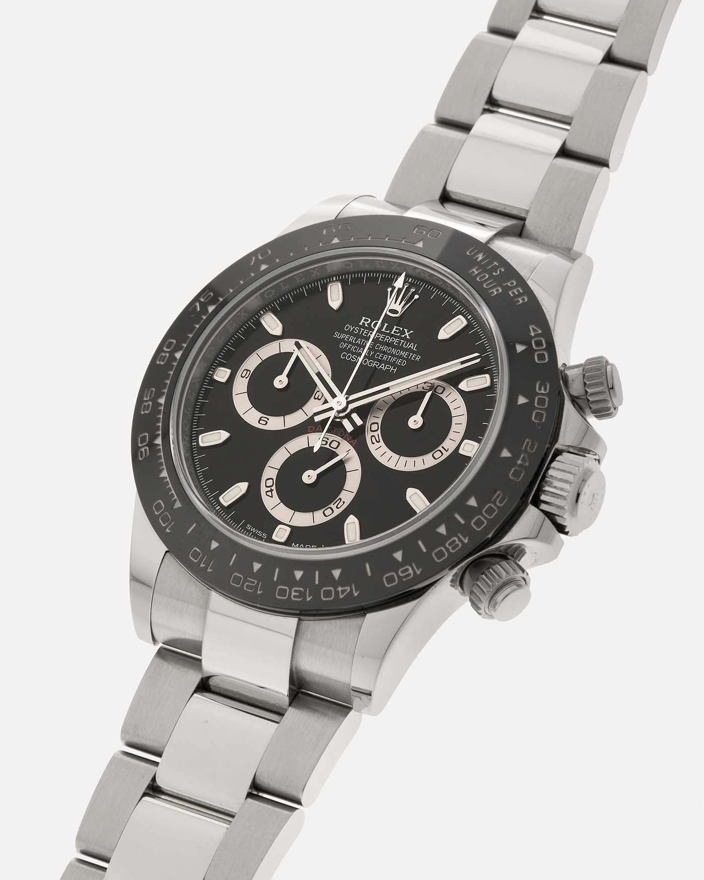 Brand: Rolex
Year: 2018
Model: Cosmograph Daytona
Reference: 116500LN
Material: Stainless Steel
Movement: Rolex Cal. 4130, Self-Winding
Case Dimensions: 40mm x 12mm (Lug-to-Lug 46.5mm)
Lug Width: 20mm
Bracelet: Rolex Oyster Bracelet in Stainless Steel with Signed Clasp