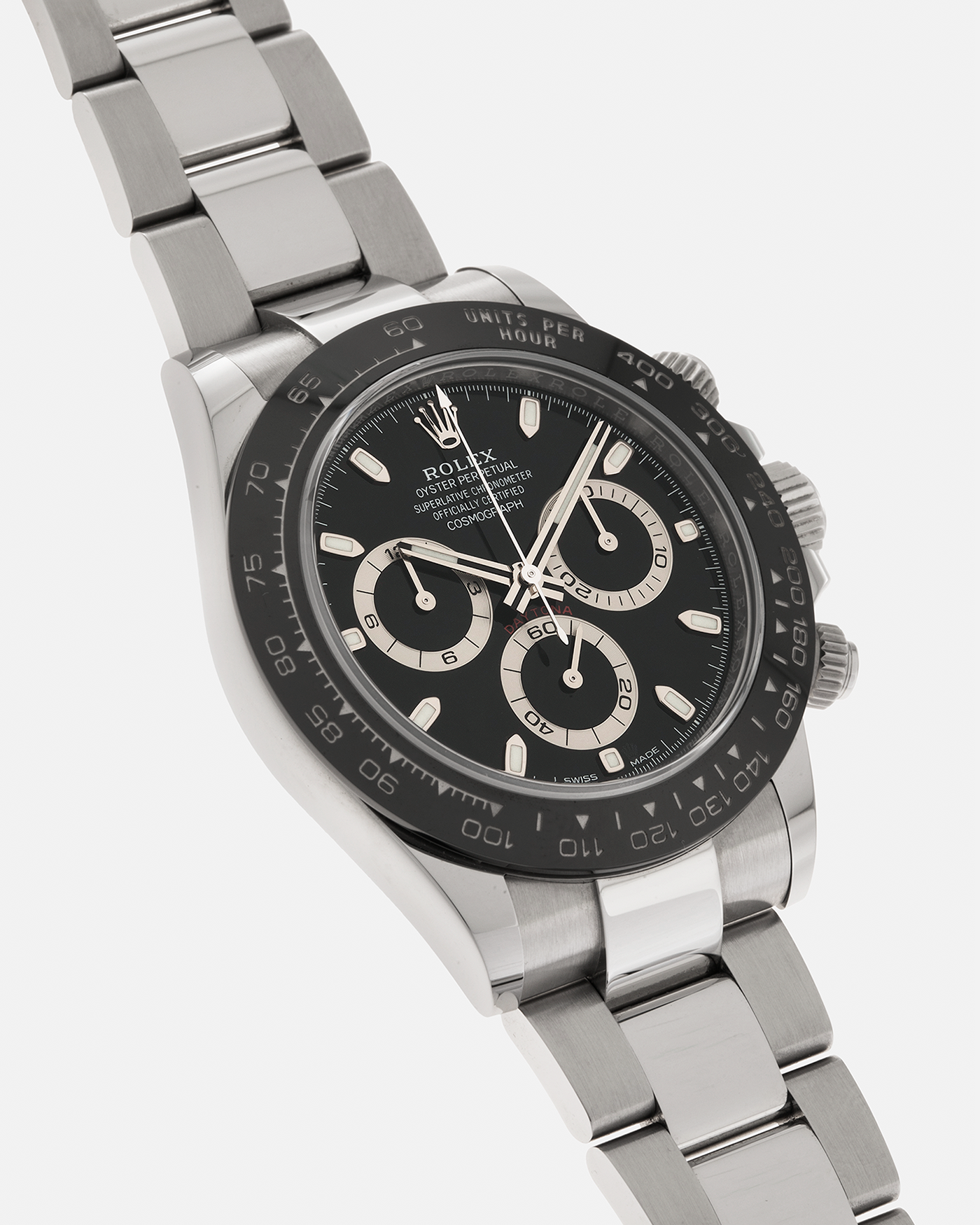 Brand: Rolex
Year: 2018
Model: Cosmograph Daytona
Reference: 116500LN
Material: Stainless Steel
Movement: Rolex Cal. 4130, Self-Winding
Case Dimensions: 40mm x 12mm (Lug-to-Lug 46.5mm)
Lug Width: 20mm
Bracelet: Rolex Oyster Bracelet in Stainless Steel with Signed Clasp