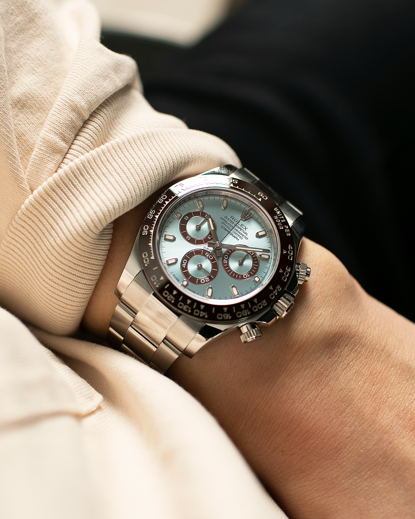 Rolex daytona platinum on wrist Clearance