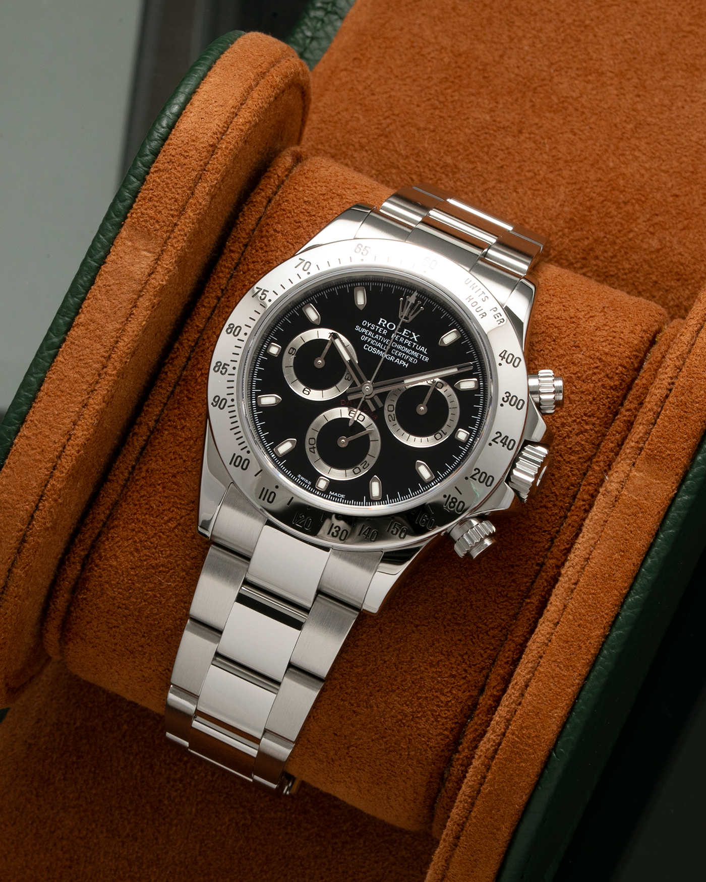 Brand: Rolex Year: 2010s Model: Cosmograph Daytona Reference: 116520 Material: Stainless Steel Movement: Rolex Cal. 4130, Self-Winding Case Diameter: 40mm Lug Width: 20mm Strap: Rolex Stainless Steel Oyster Bracelet with Signed Deployant Clasp