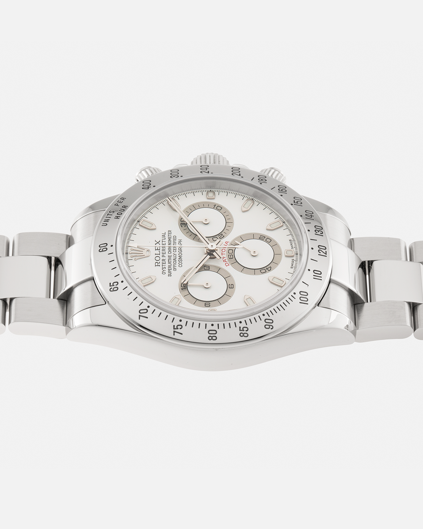 Brand: Rolex Year: 2000 Model: Cosmograph Daytona Reference: 116520 Serial Number: P414XXX Material: Stainless Steel Movement: Rolex Cal. 4130, Self-Winding Case Diameter: 40mm Lug Width: 20mm Bracelet: Rolex Oyster ‘DE2 78490’ Bracelet in Stainless Steel
