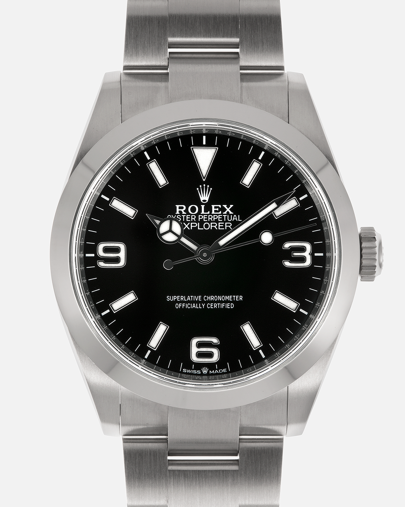 Brand: Rolex
Year: 2025
Model: Oyster Perpetual Explorer I
Reference: 224270
Case Material: Oystersteel (904L Stainless Steel)
Movement: Rolex Cal. 3230, Self-Winding
Case Dimensions: 40mm x 11.6mm (Lug-to-Lug 47.5mm)
Lug Width: 21mm
Bracelet: Rolex Oyster Bracelet in Oystersteel with Signed Oysterlock Clasp and Easylink Extension System