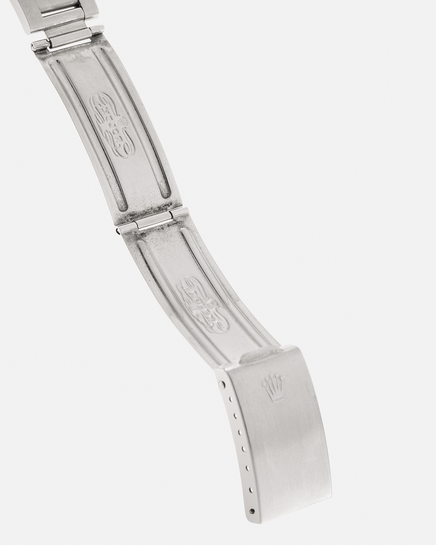Explorer ii lug width clearance